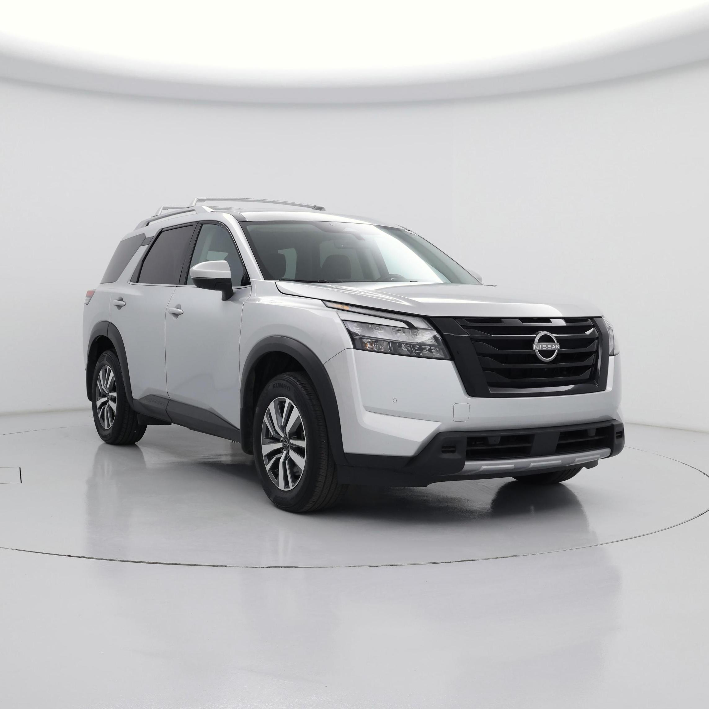 Silver 2025 Nissan Pathfinder SUV / Crossover Front-Wheel Drive Automatic