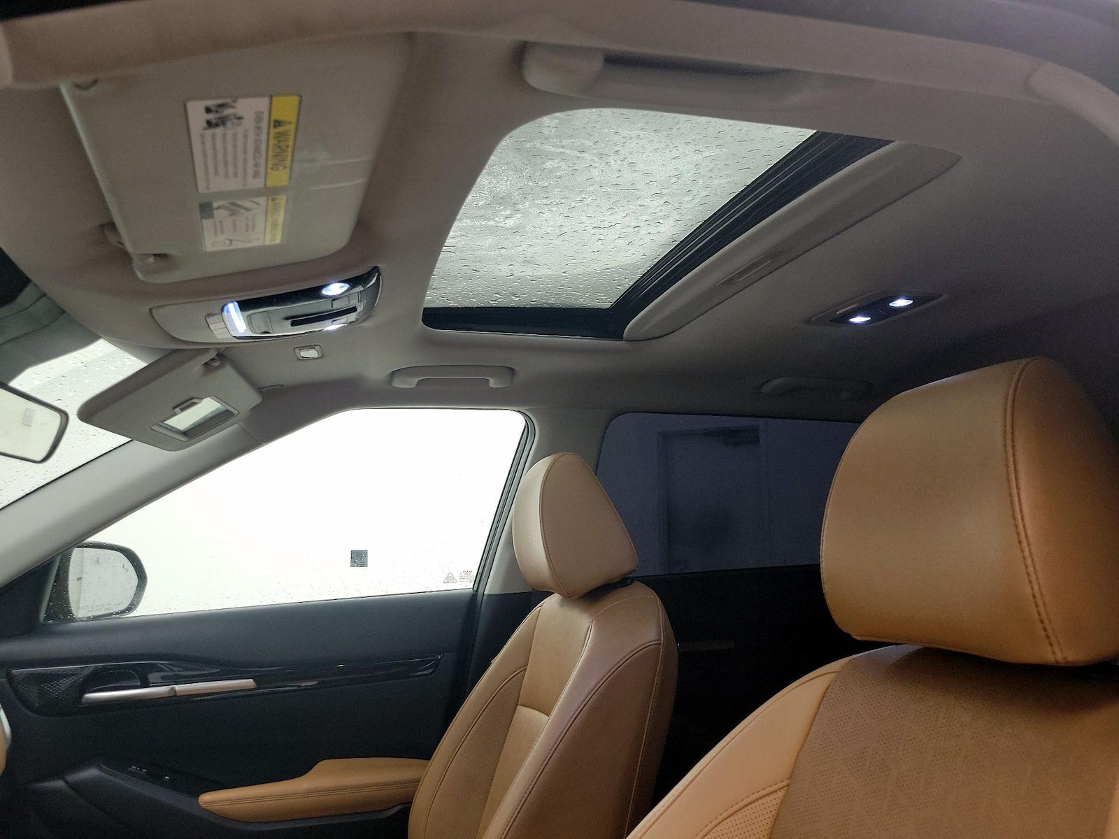 Sunroof(s) & Overhead Airbags