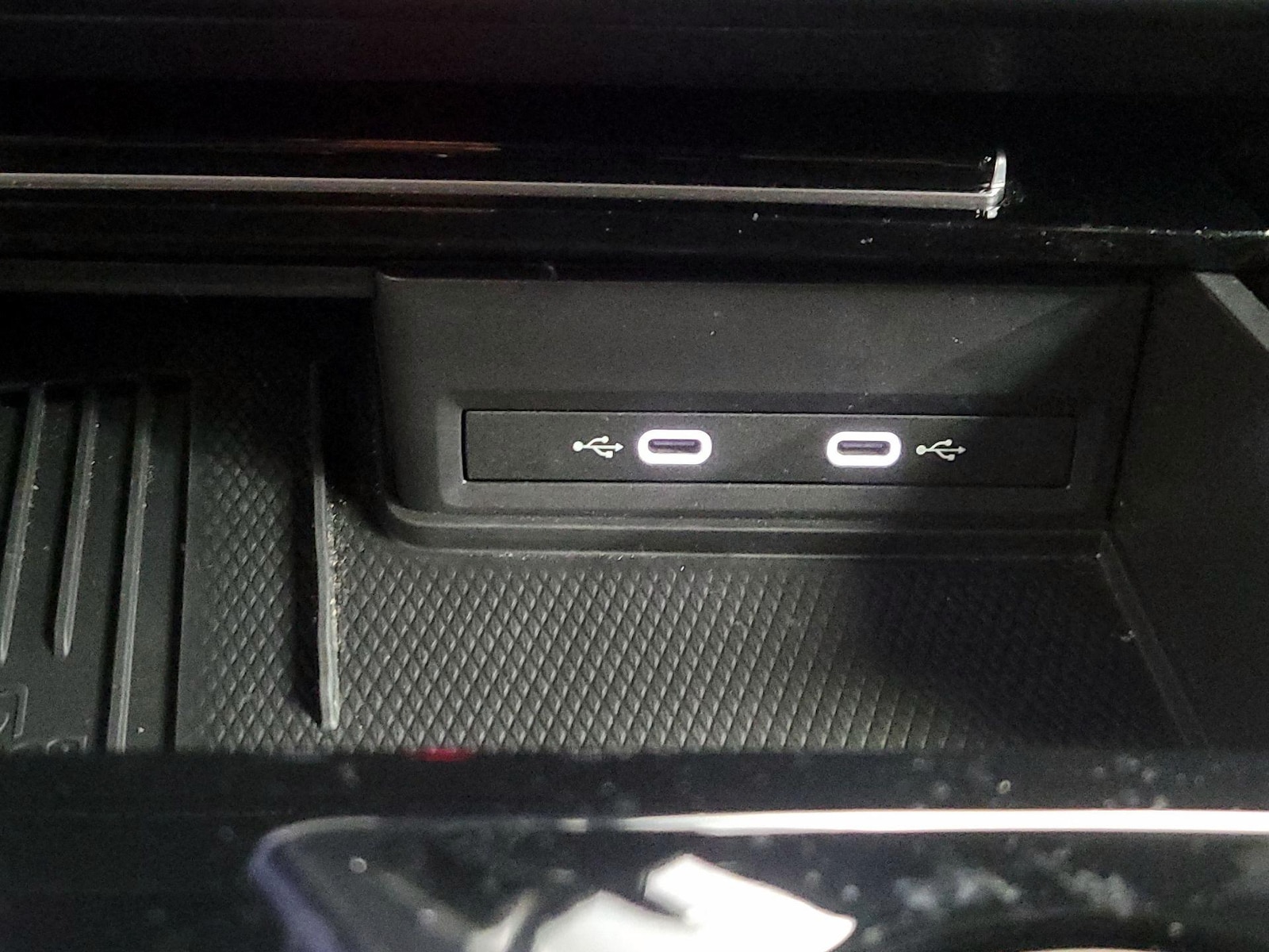 2025 Volkswagen Atlas Cross Sport SE w/Tech - Photo 19