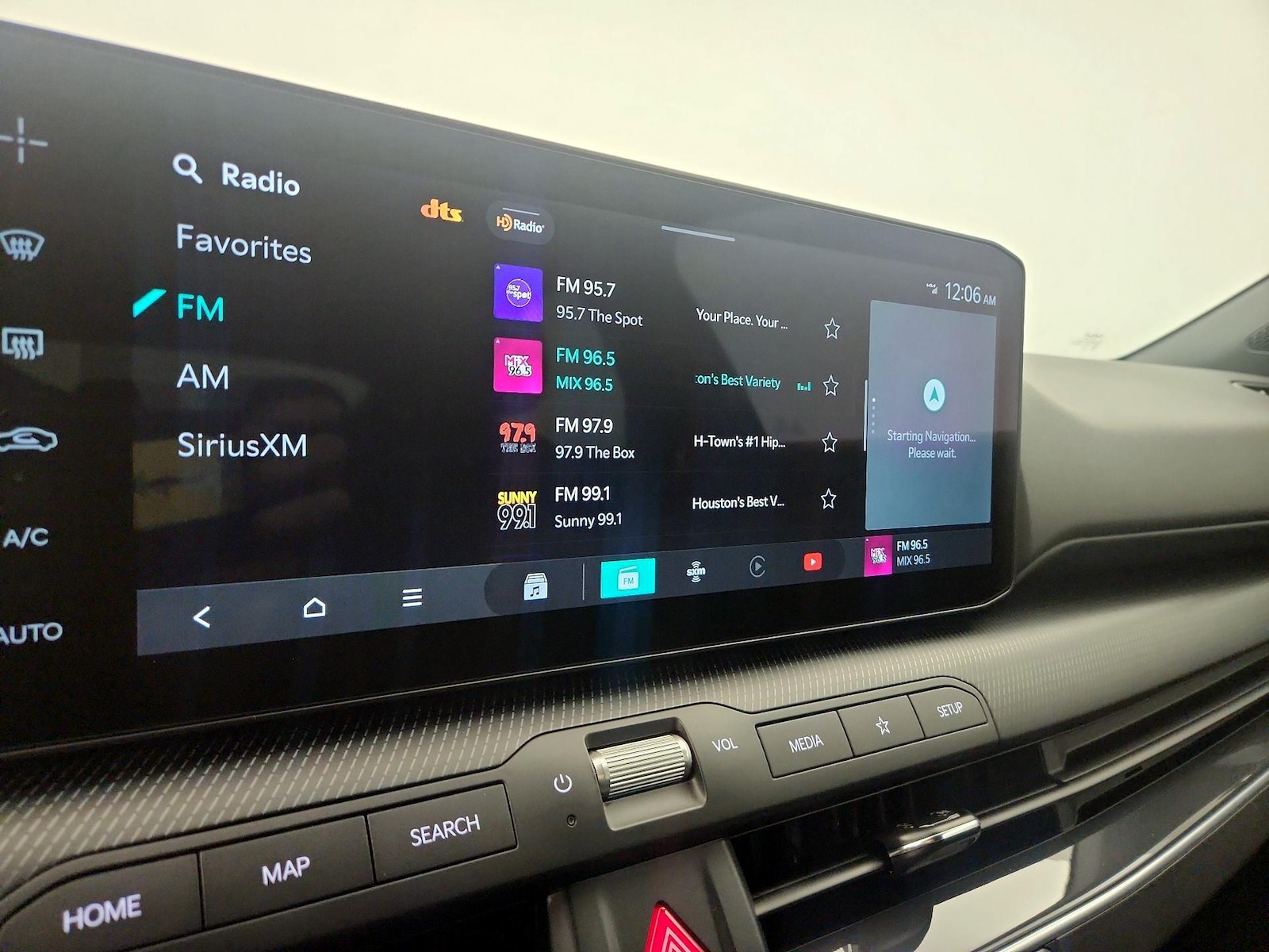 2025 Kia K4 GT-Line - Photo 17