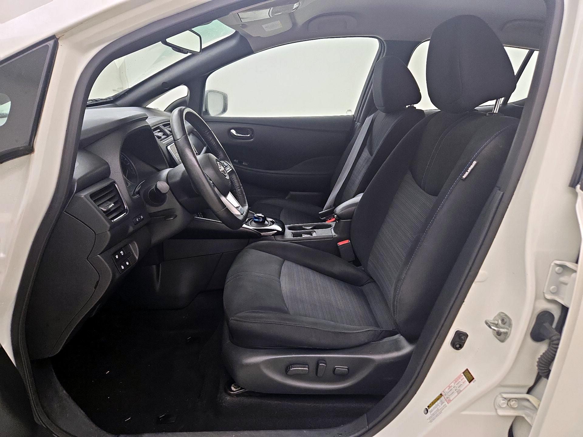 Thumbnail: 2023 Nissan Leaf - 11