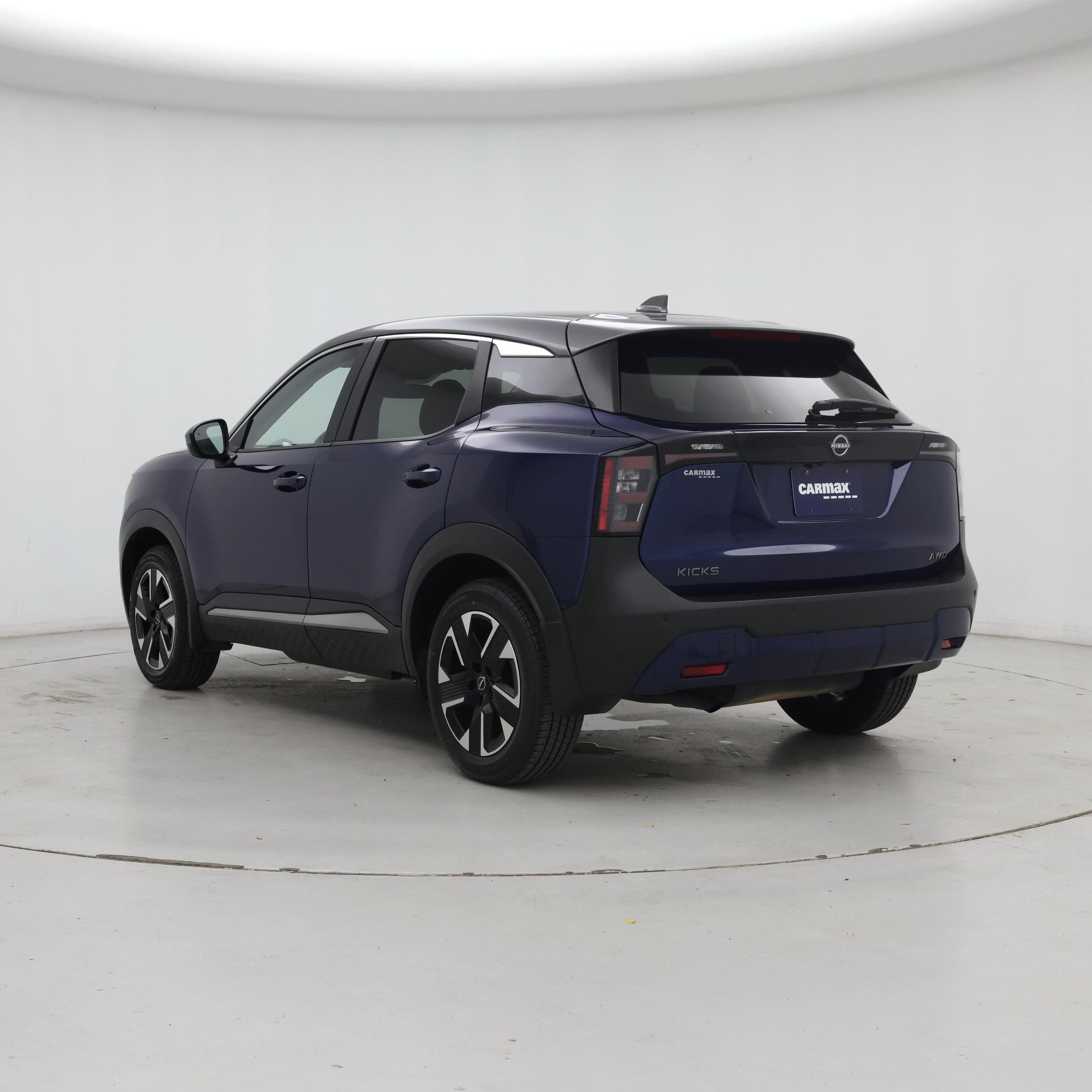 Thumbnail: 2025 Nissan Kicks - 2