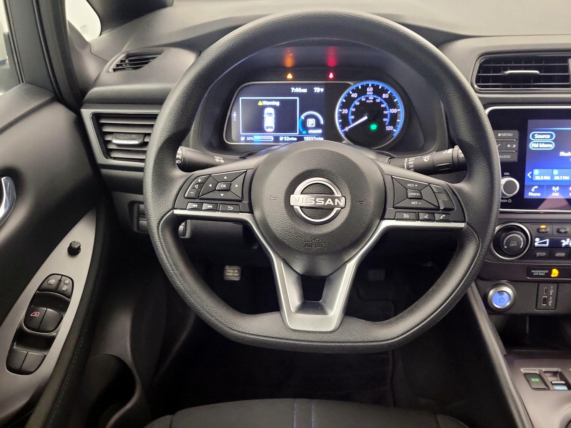 Thumbnail: 2023 Nissan Leaf - 10