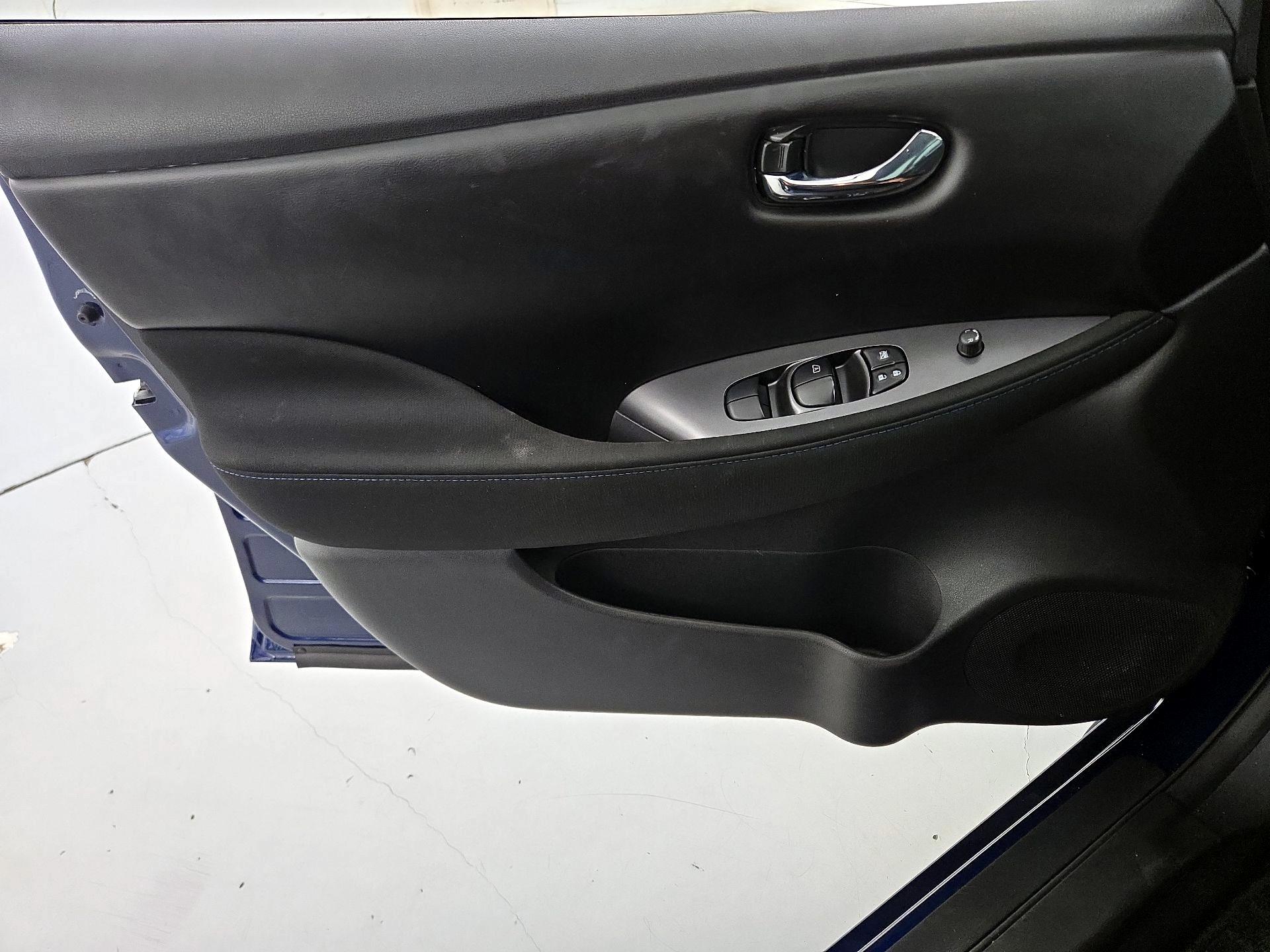 Thumbnail: 2024 Nissan Leaf - 12