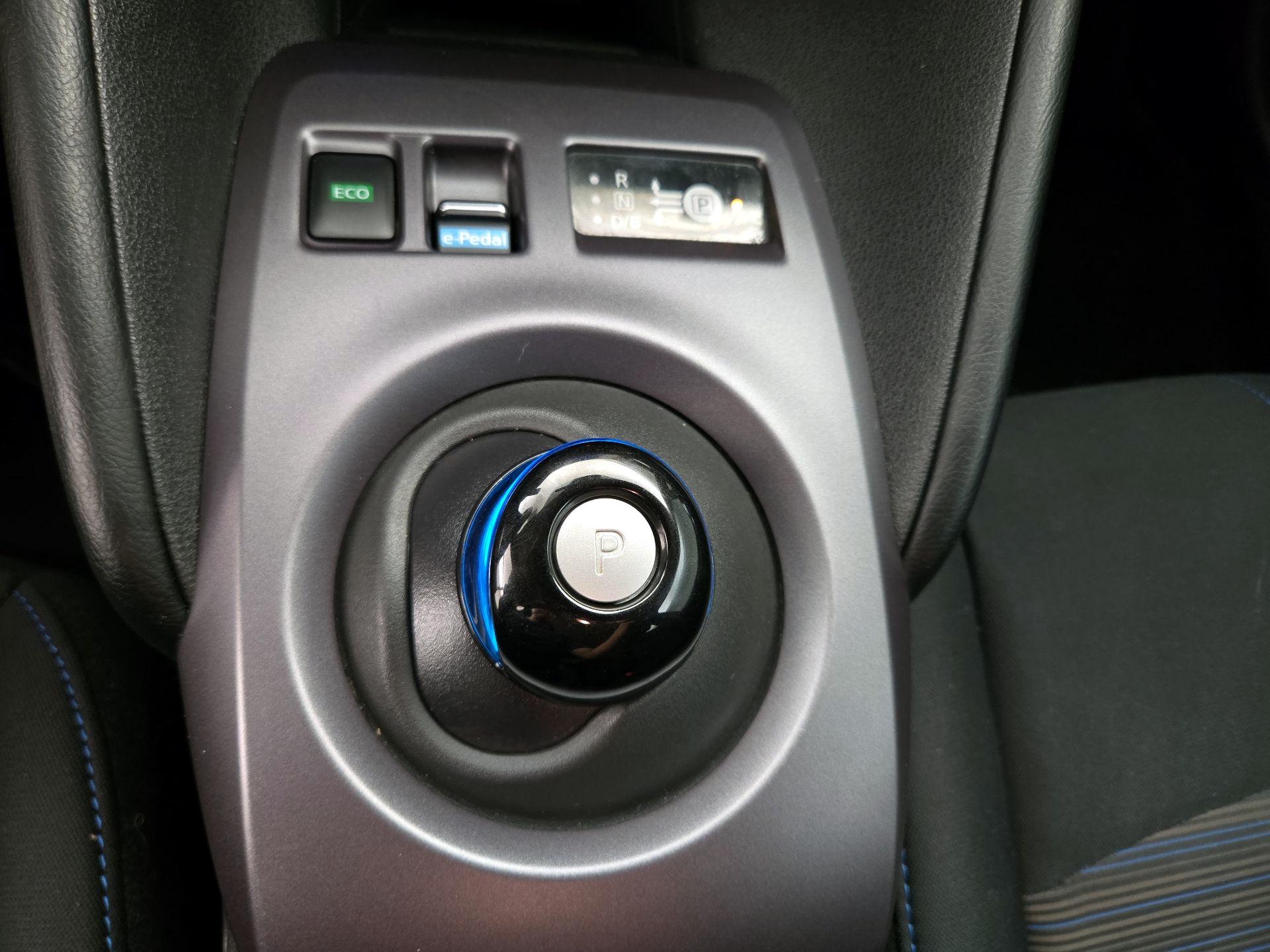 Thumbnail: 2024 Nissan Leaf - 17