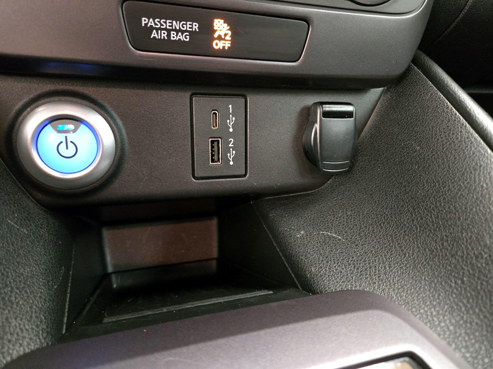 Thumbnail: 2024 Nissan Leaf - 18