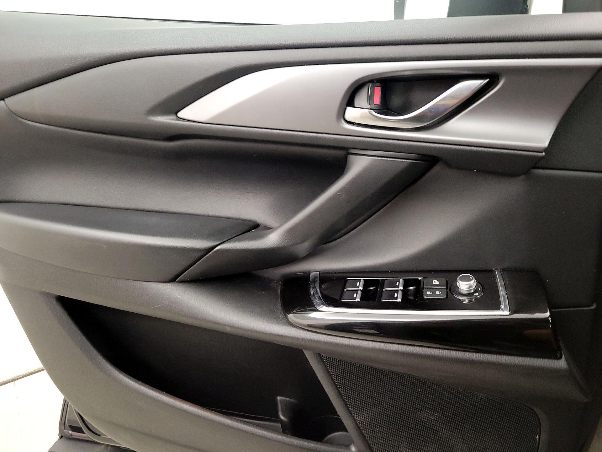 Thumbnail: 2023 Mazda CX-9 - 12