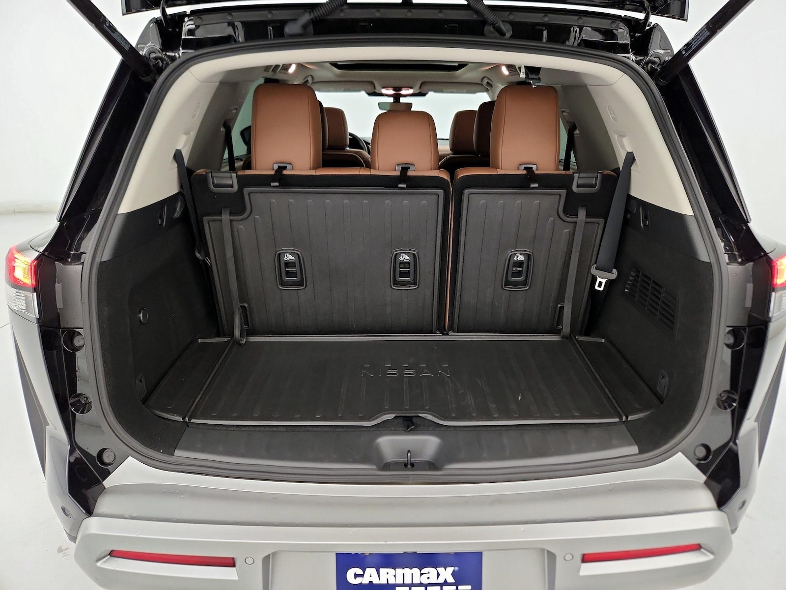 2025 Nissan Pathfinder Platinum - Photo 24