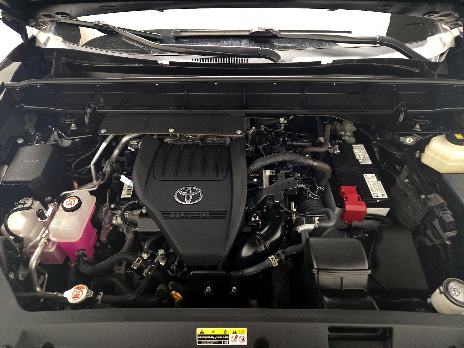 2023 Toyota Highlander LE - Photo 23