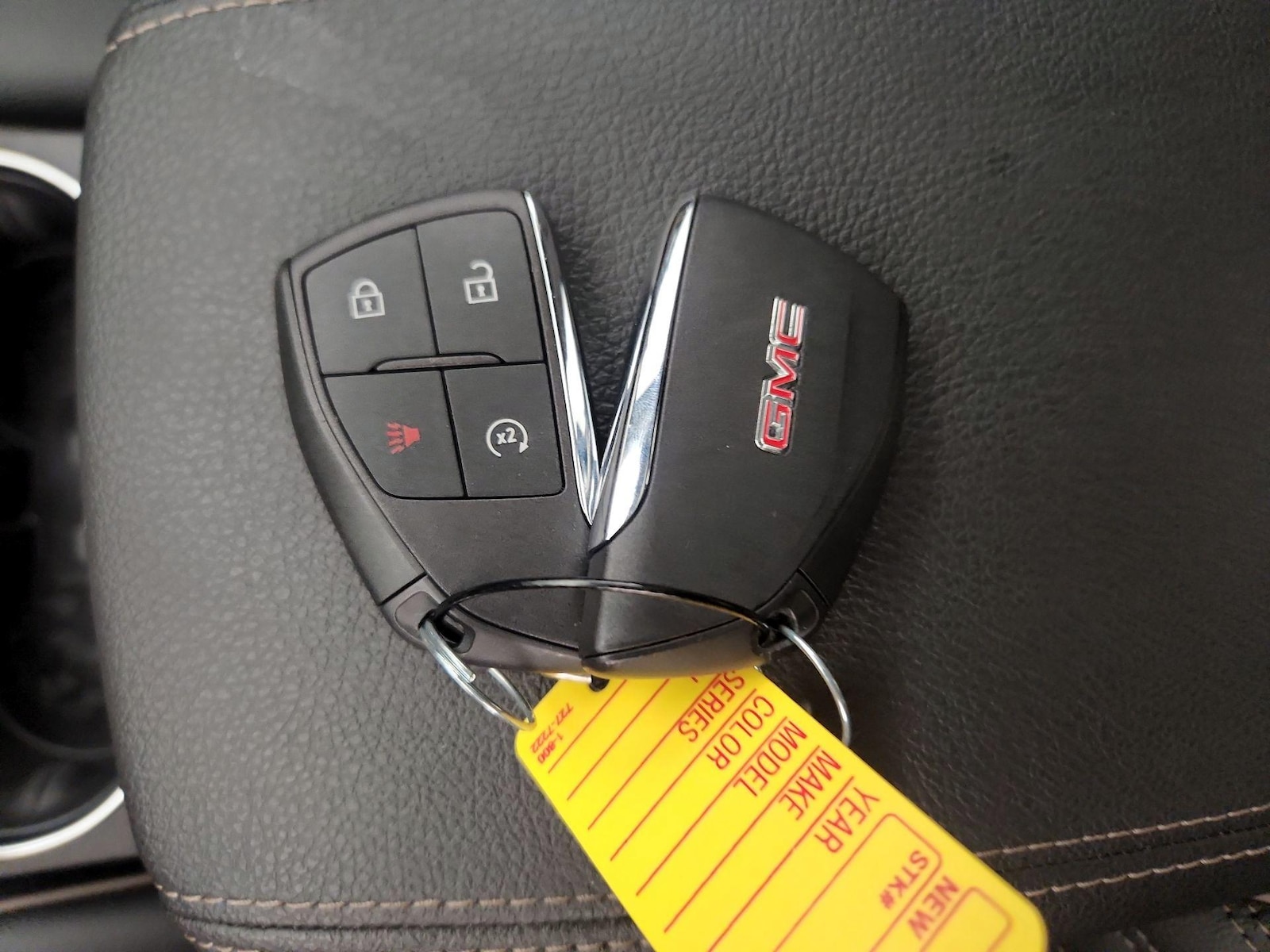 2026 GMC Canyon Denali - Photo 25