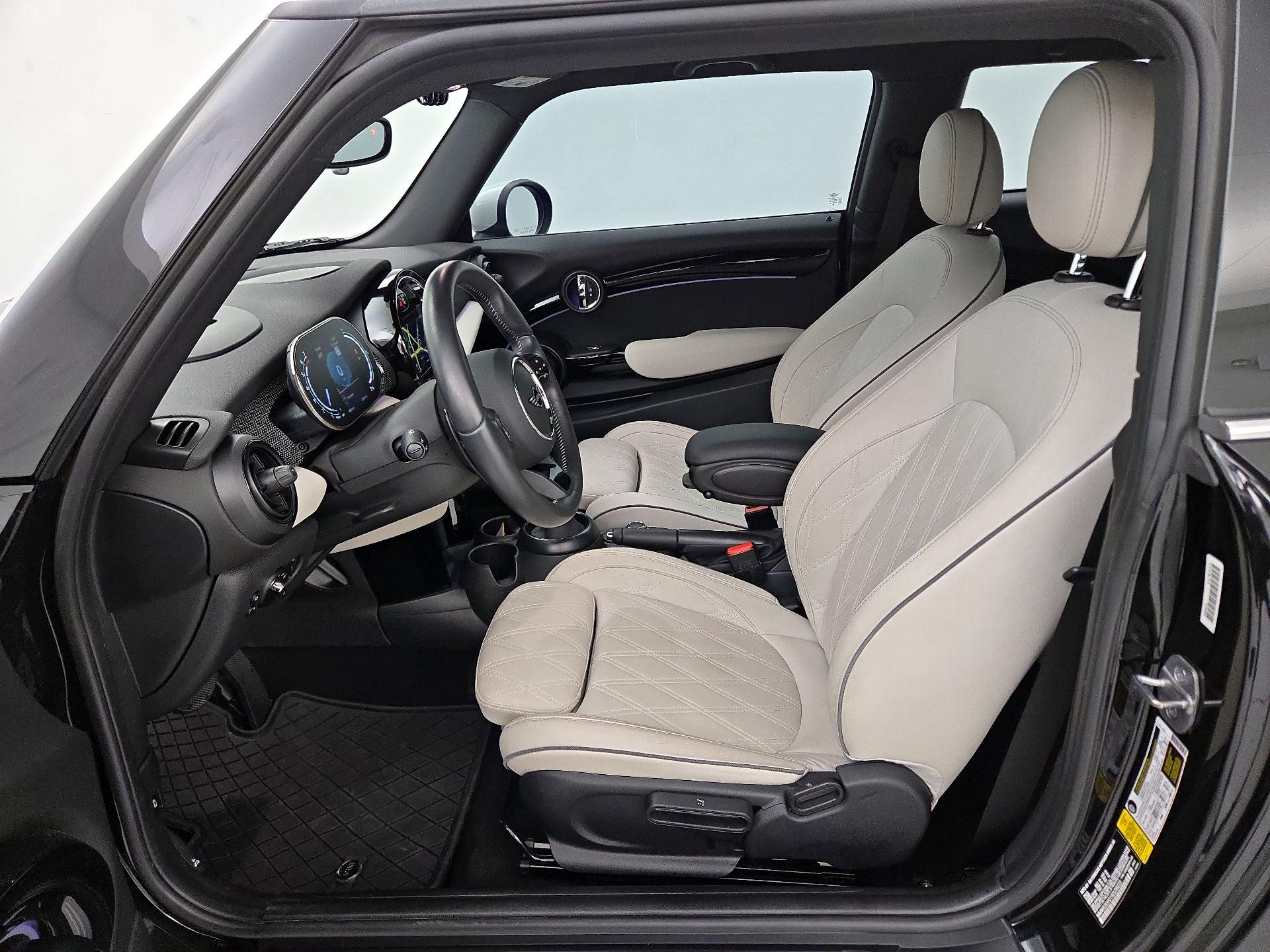 Thumbnail: 2024 MINI Cooper Hardtop - 11