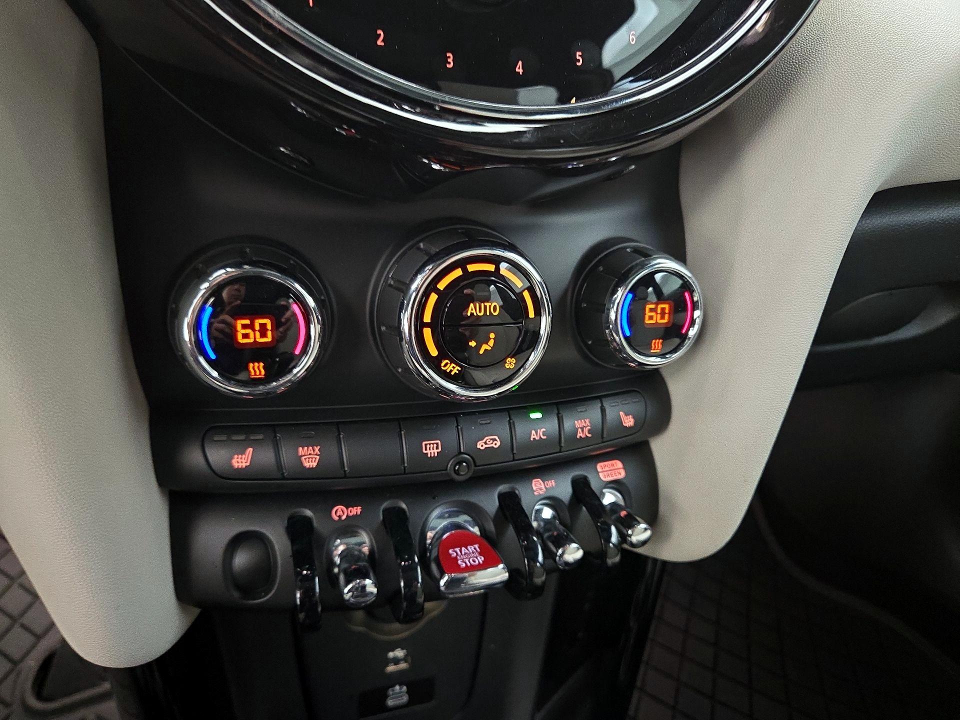 Thumbnail: 2024 MINI Cooper Hardtop - 17