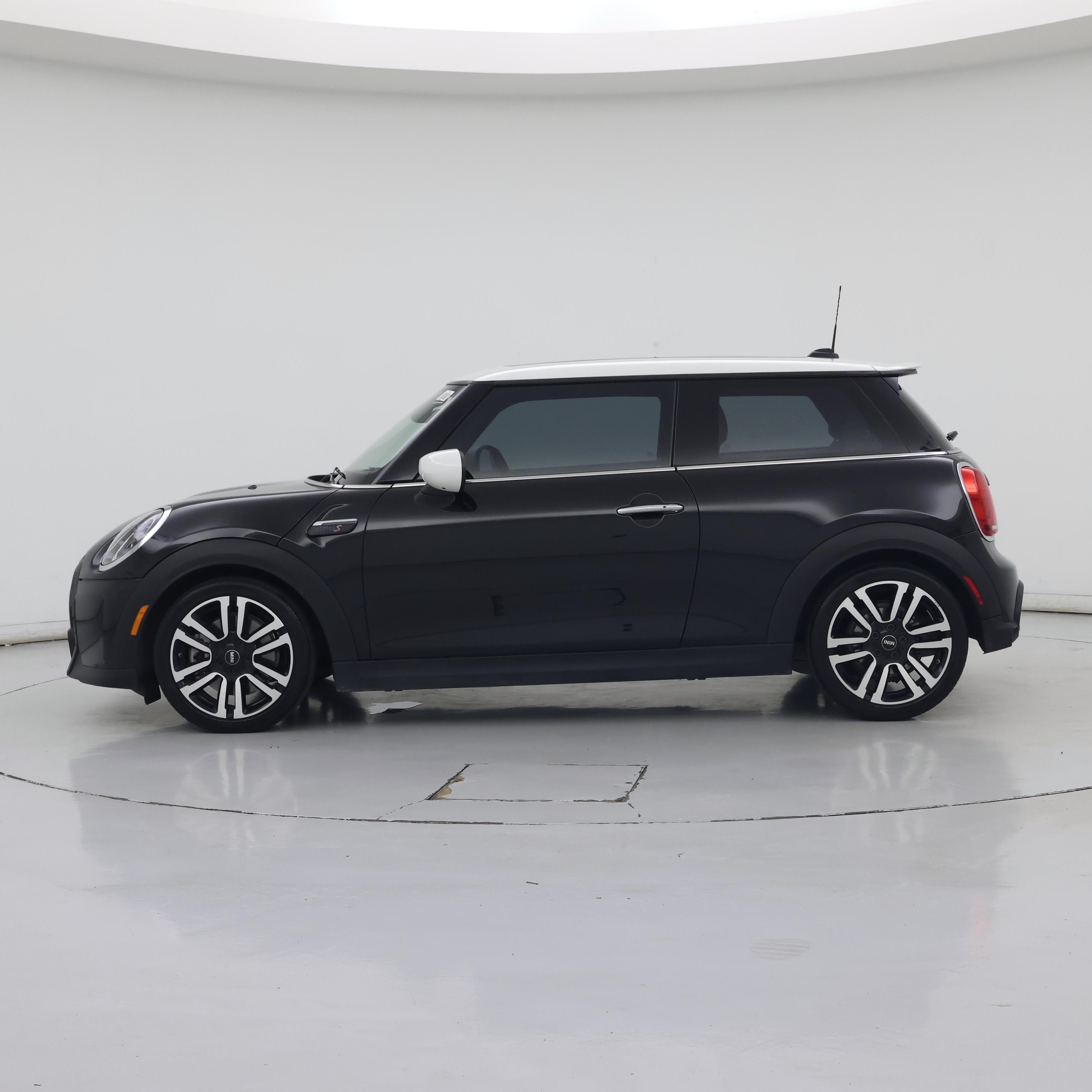 Thumbnail: 2024 MINI Cooper Hardtop - 3