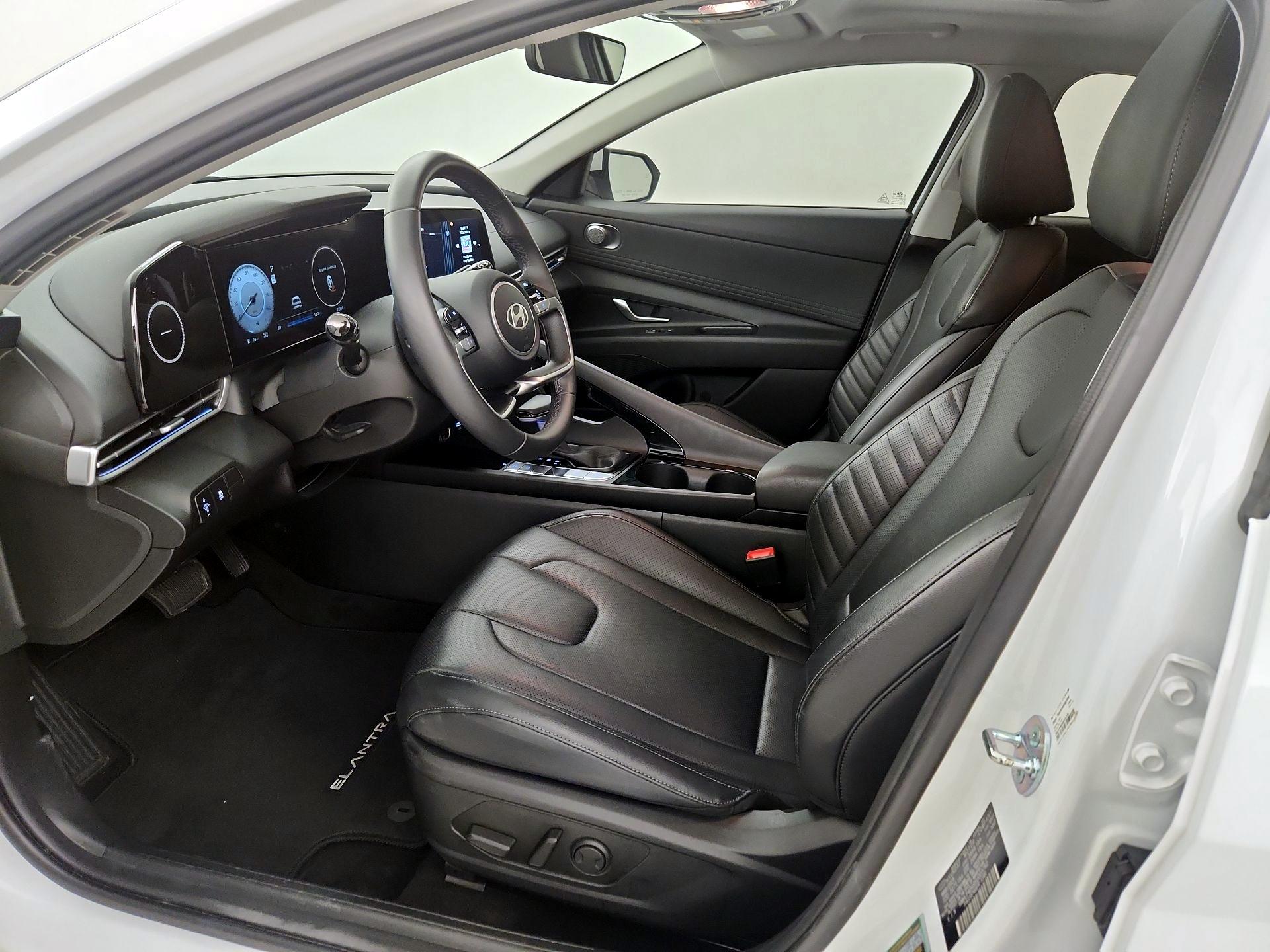 Thumbnail: 2025 Hyundai Elantra - 11