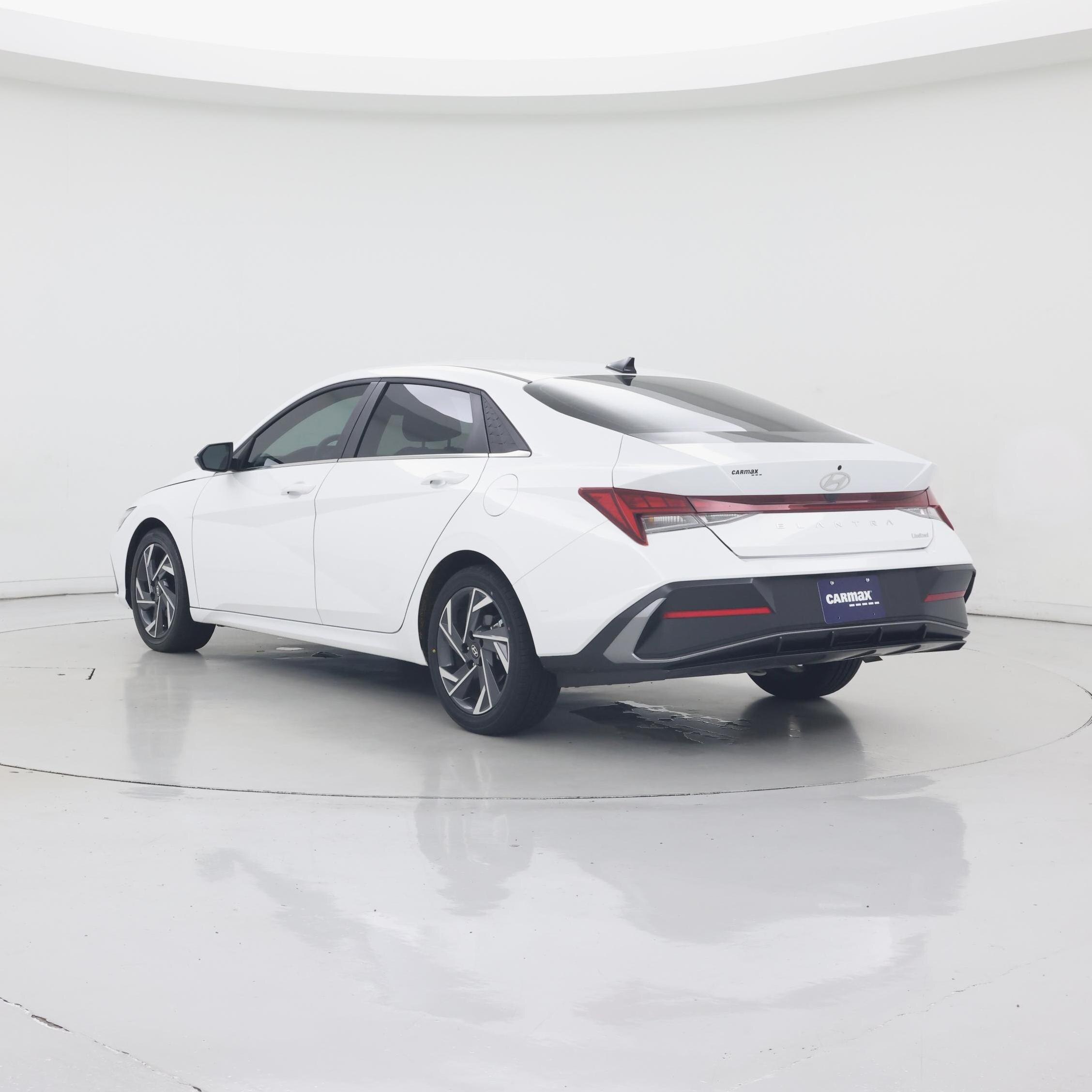 Thumbnail: 2025 Hyundai Elantra - 2