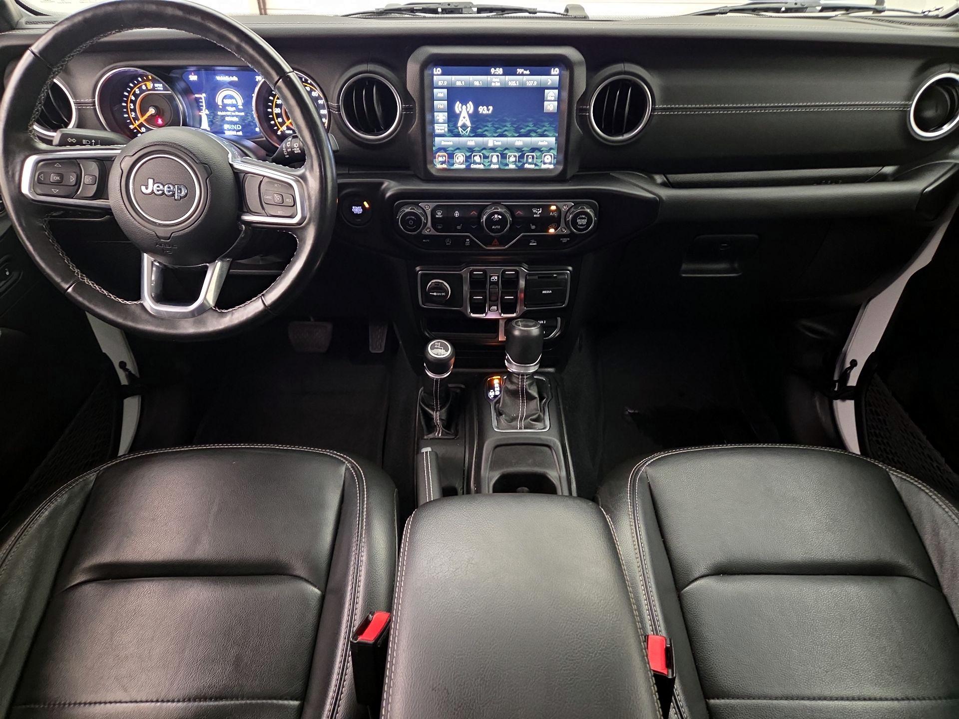 Thumbnail: 2022 Jeep Wrangler - 9