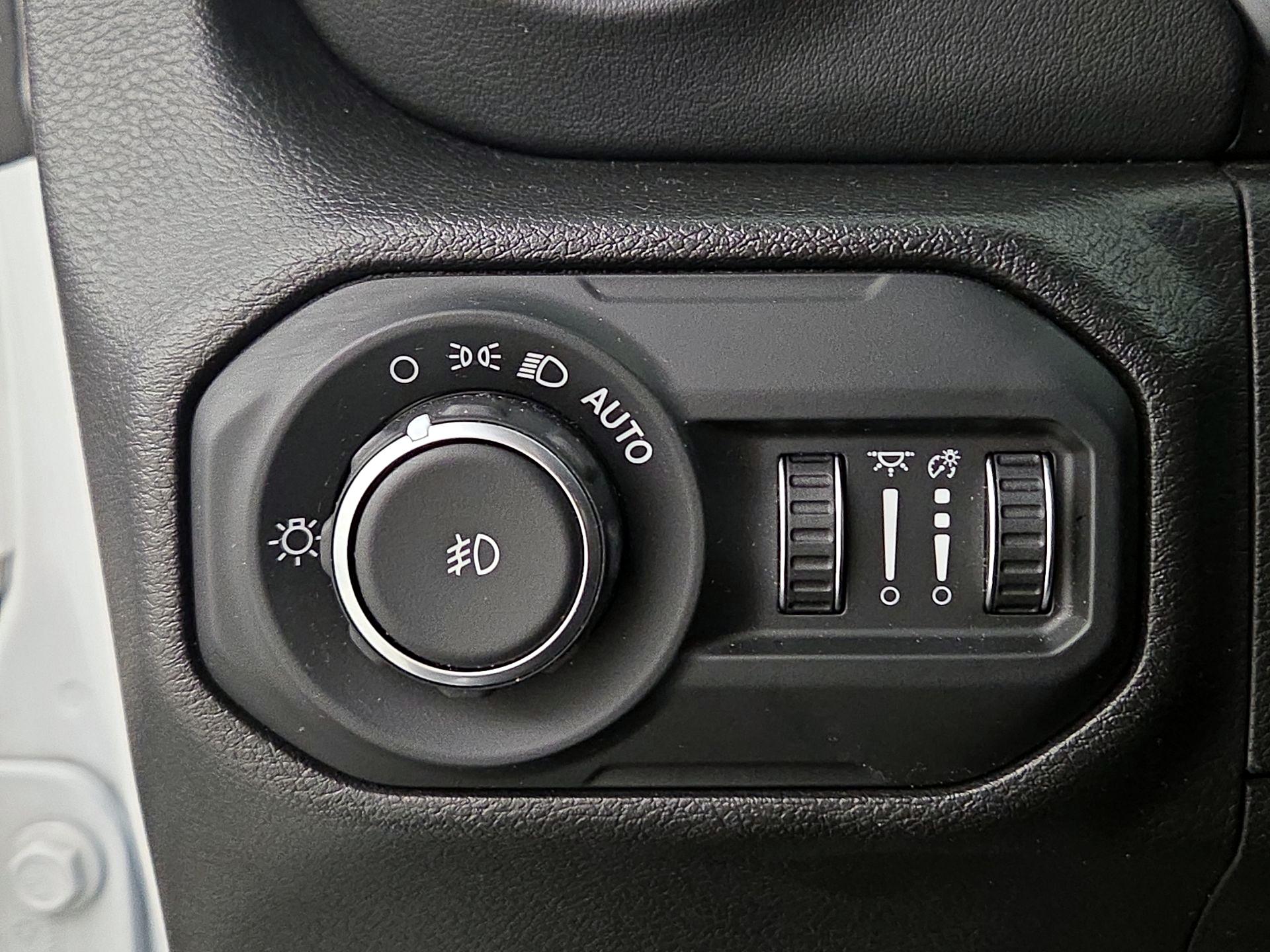 Thumbnail: 2022 Jeep Wrangler - 13