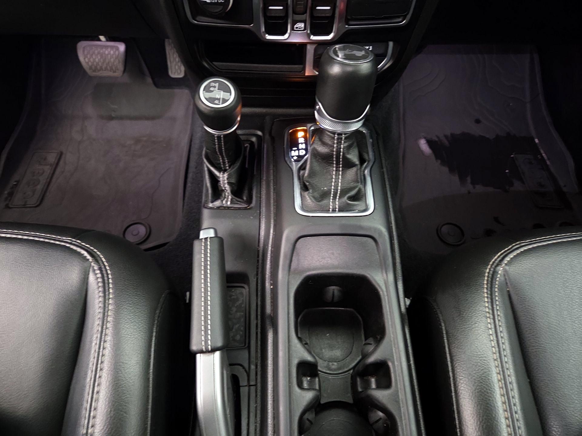 Thumbnail: 2022 Jeep Wrangler - 17