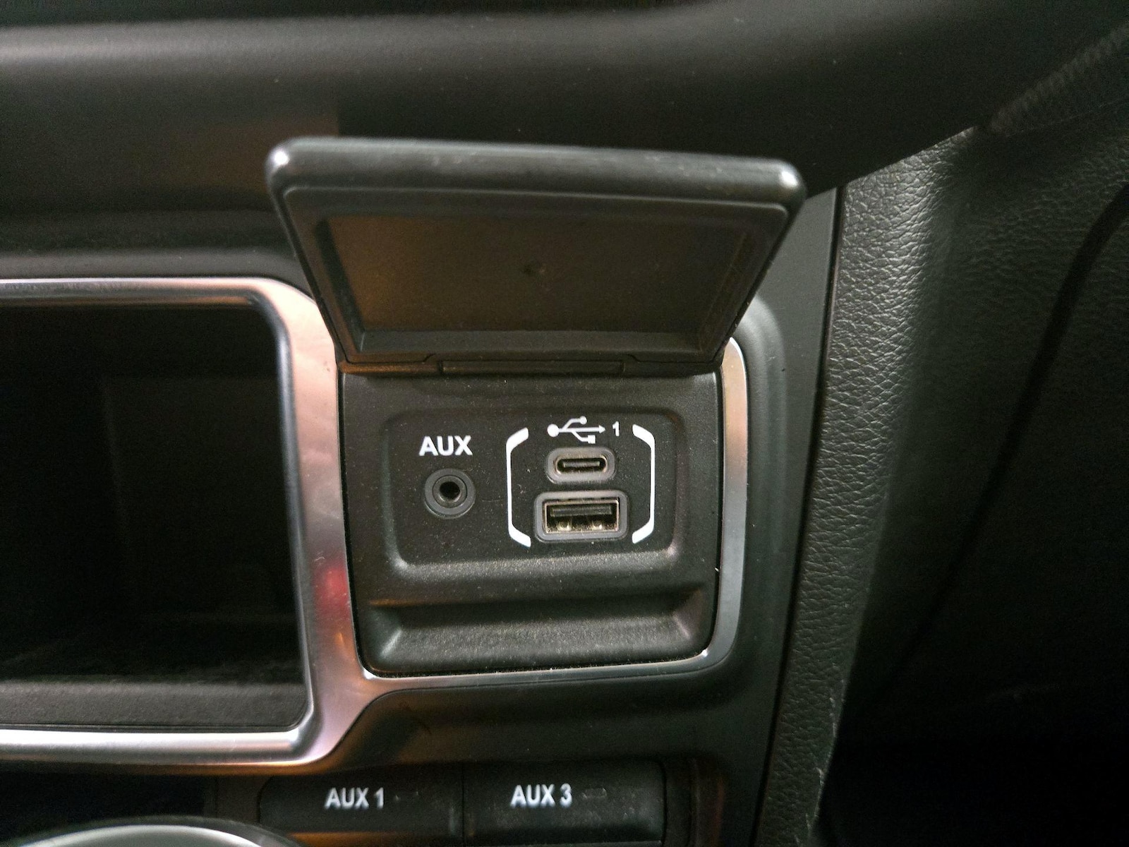 2022 Jeep Wrangler Unlimited Sport - Photo 19