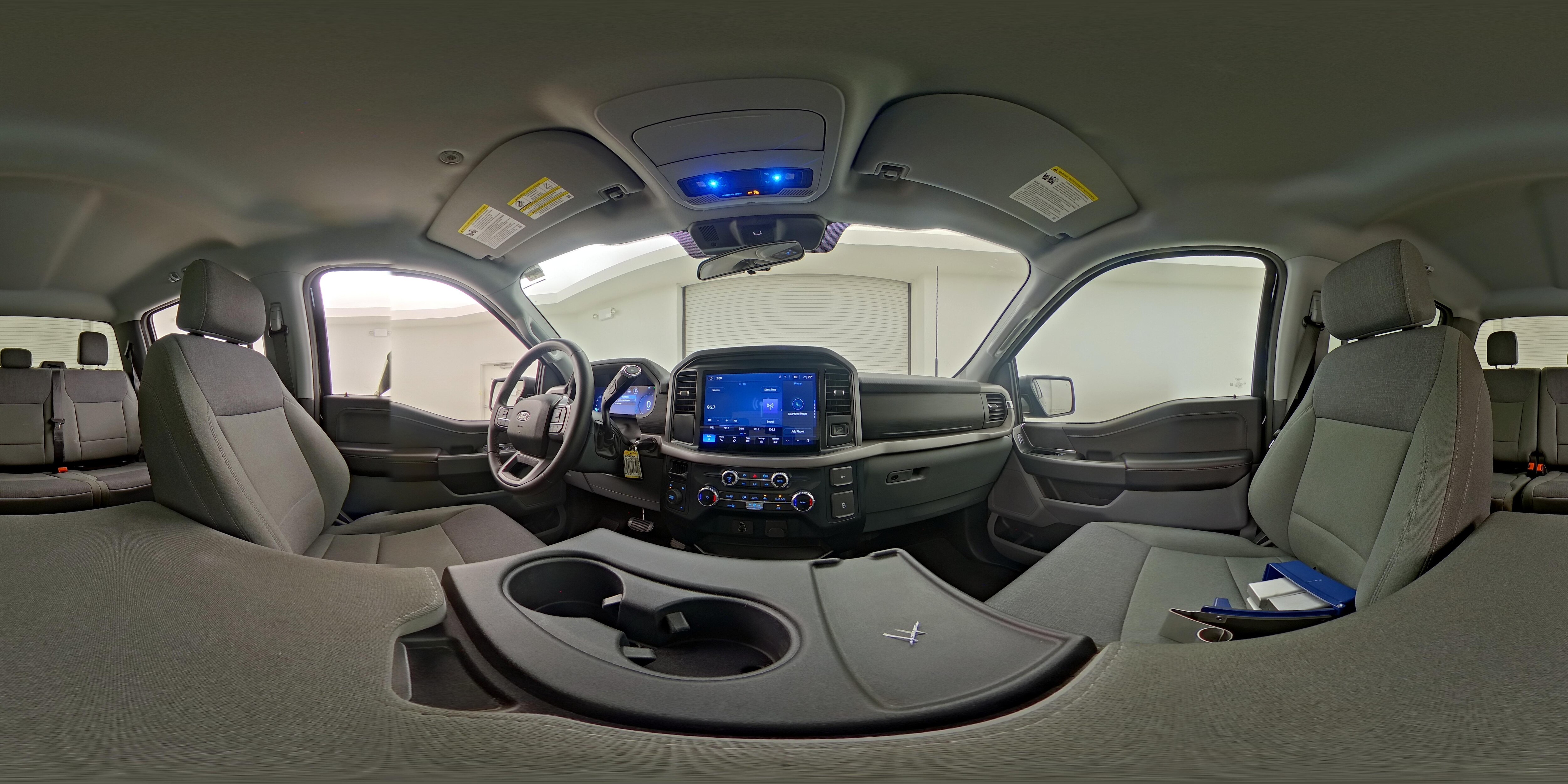 2025 Ford F-150 XLT - Photo 24