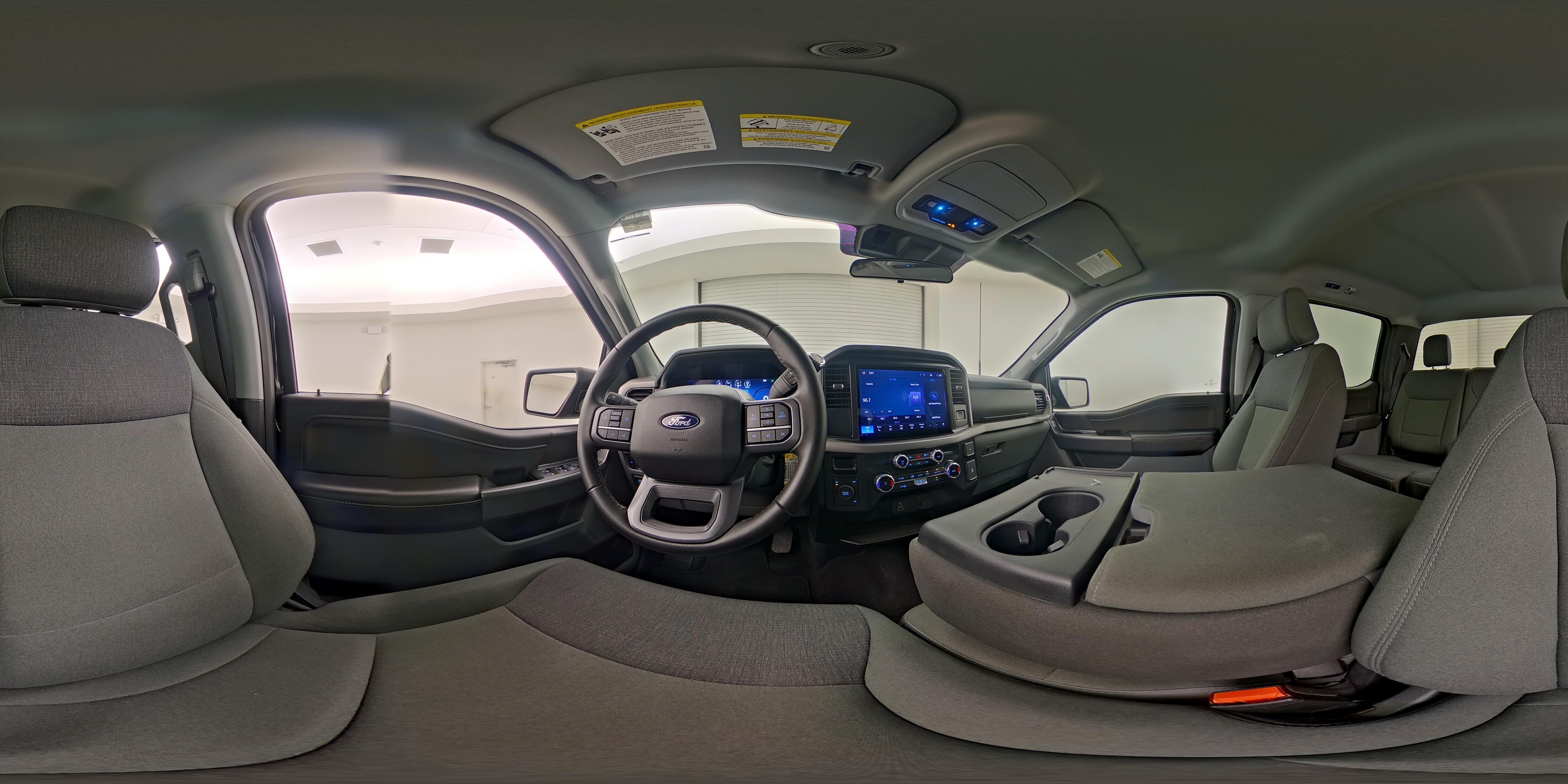 2025 Ford F-150 XLT - Photo 26