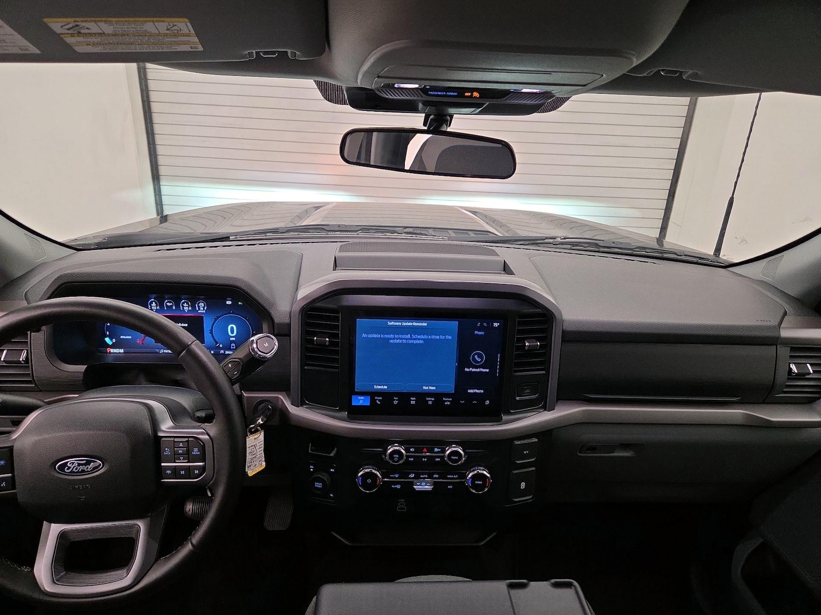 2025 Ford F-150 XLT - Photo 10