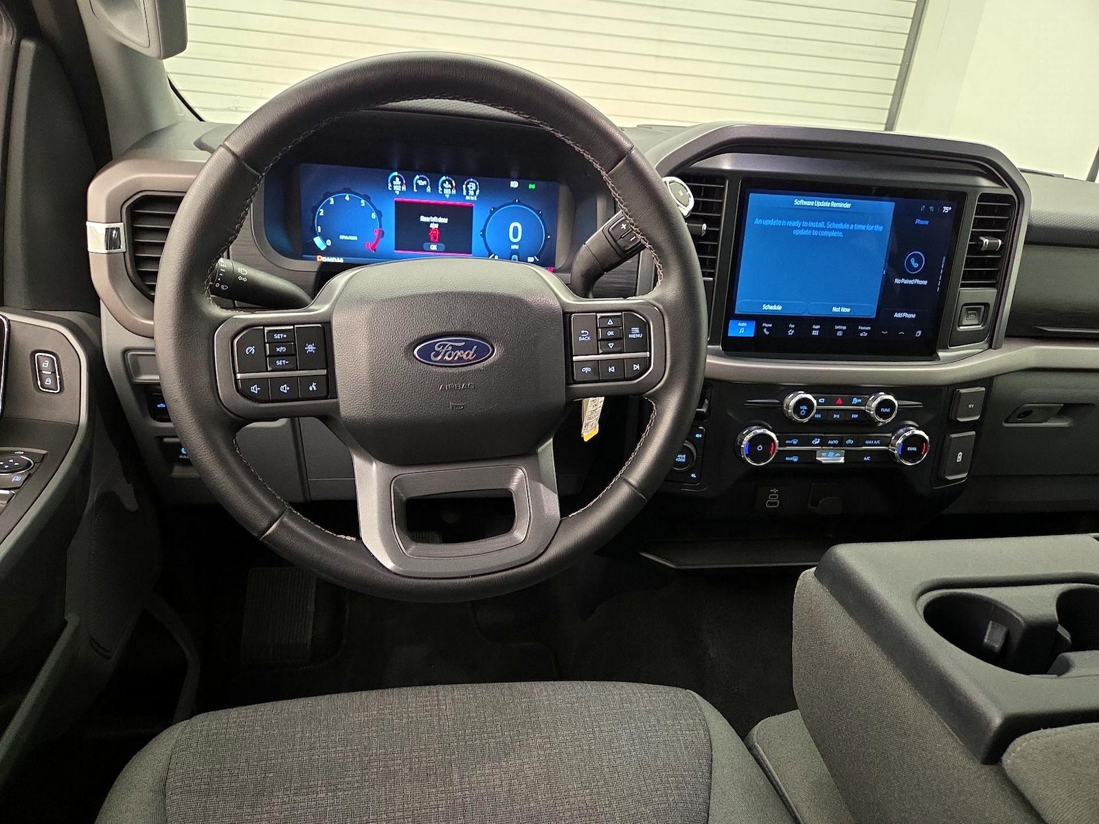 2025 Ford F-150 XLT - Photo 11