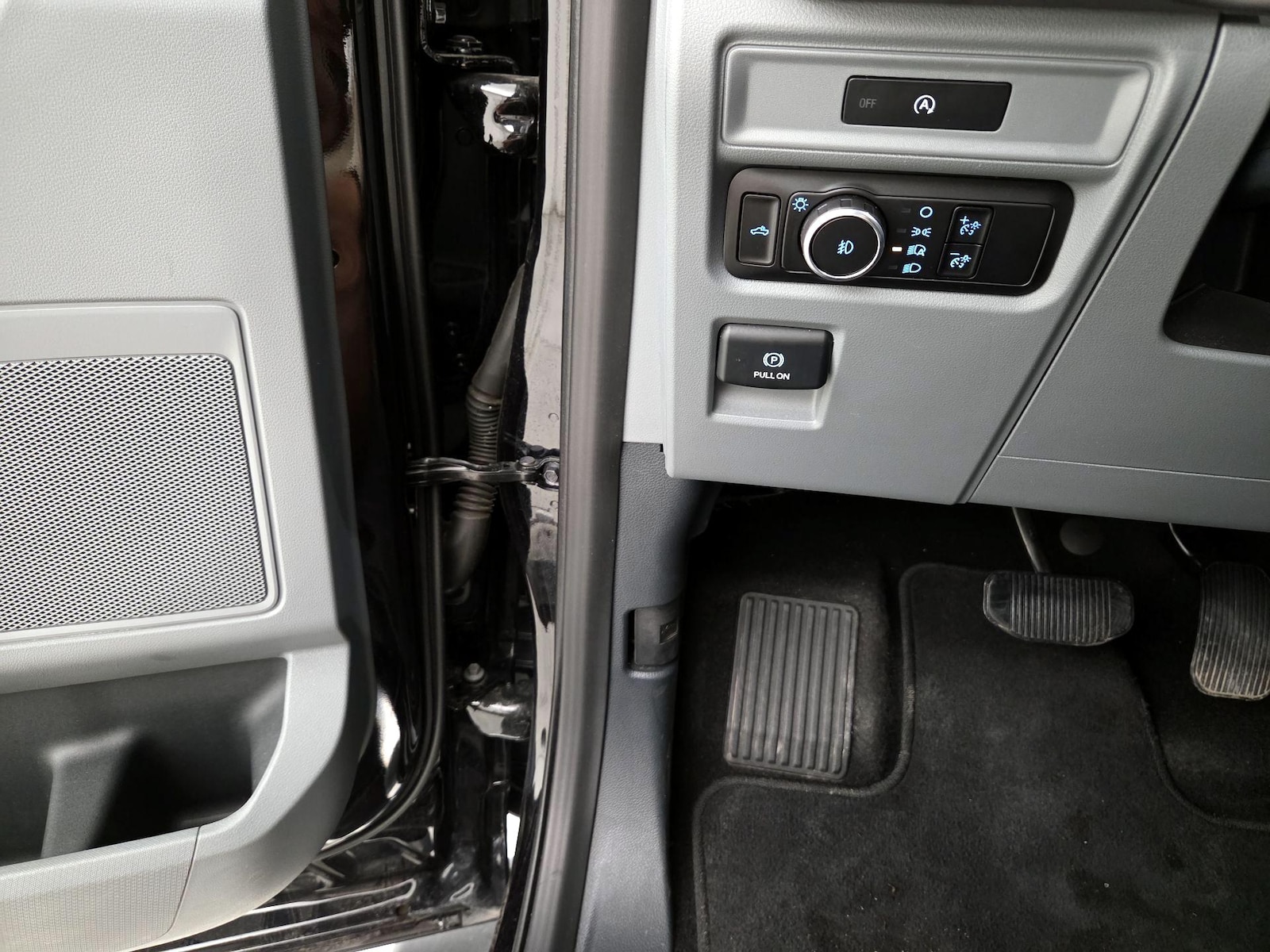 2025 Ford F-150 XLT - Photo 14