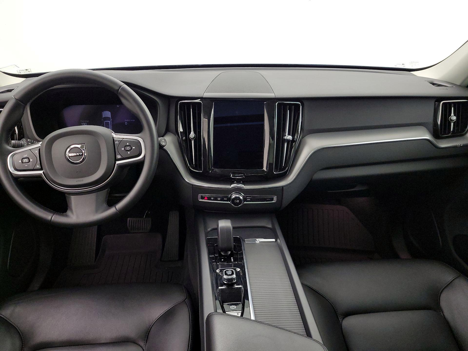 Thumbnail: 2023 Volvo XC60 - 9
