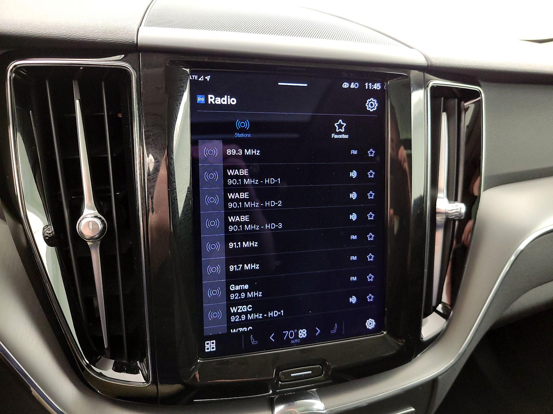 Thumbnail: 2023 Volvo XC60 - 16