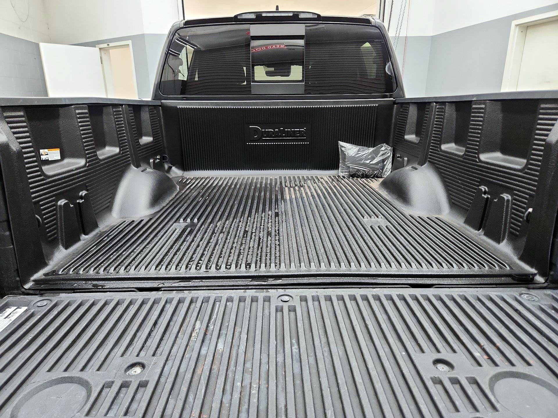 Thumbnail: 2024 Nissan Titan - 20