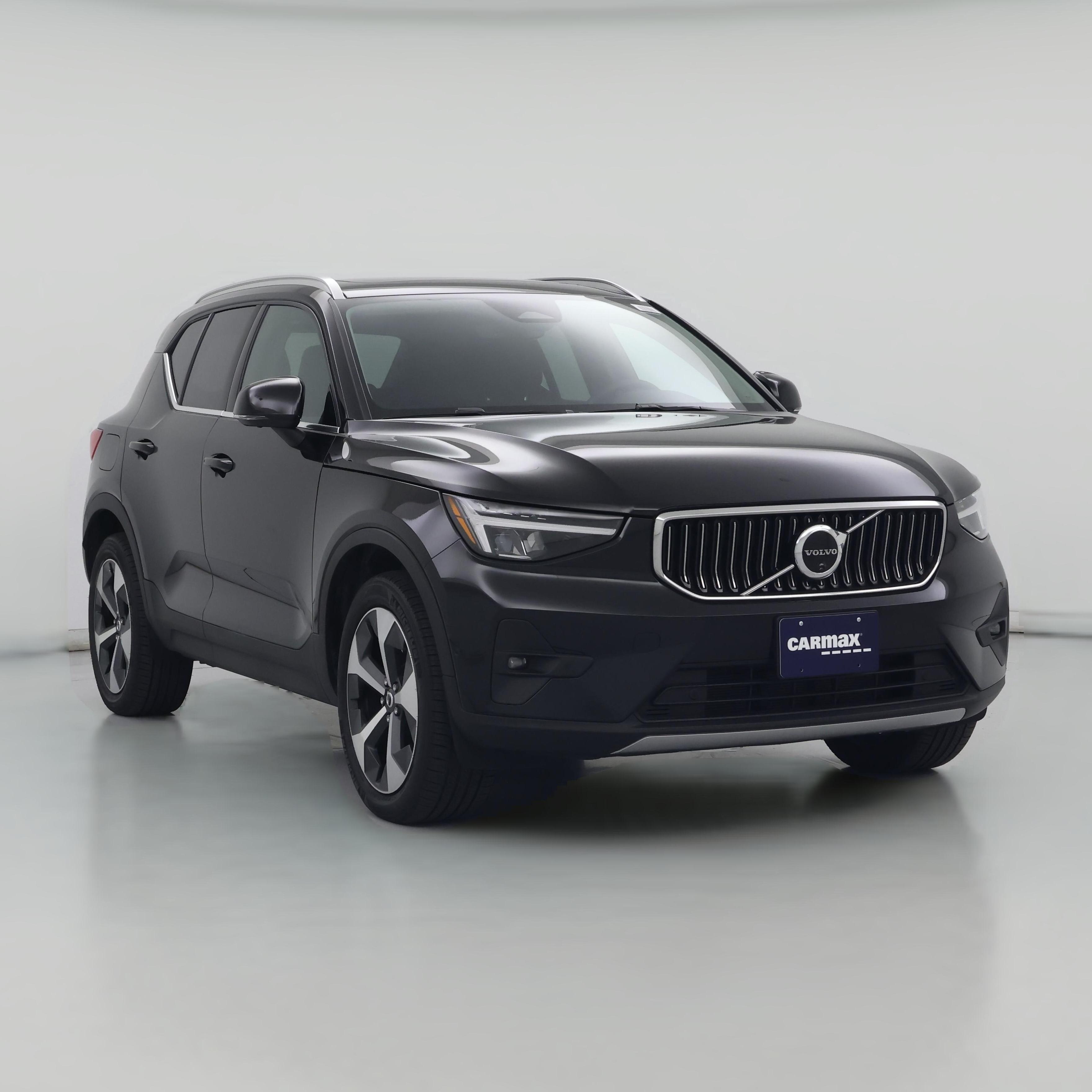 Thumbnail: 2025 Volvo XC40 - 1