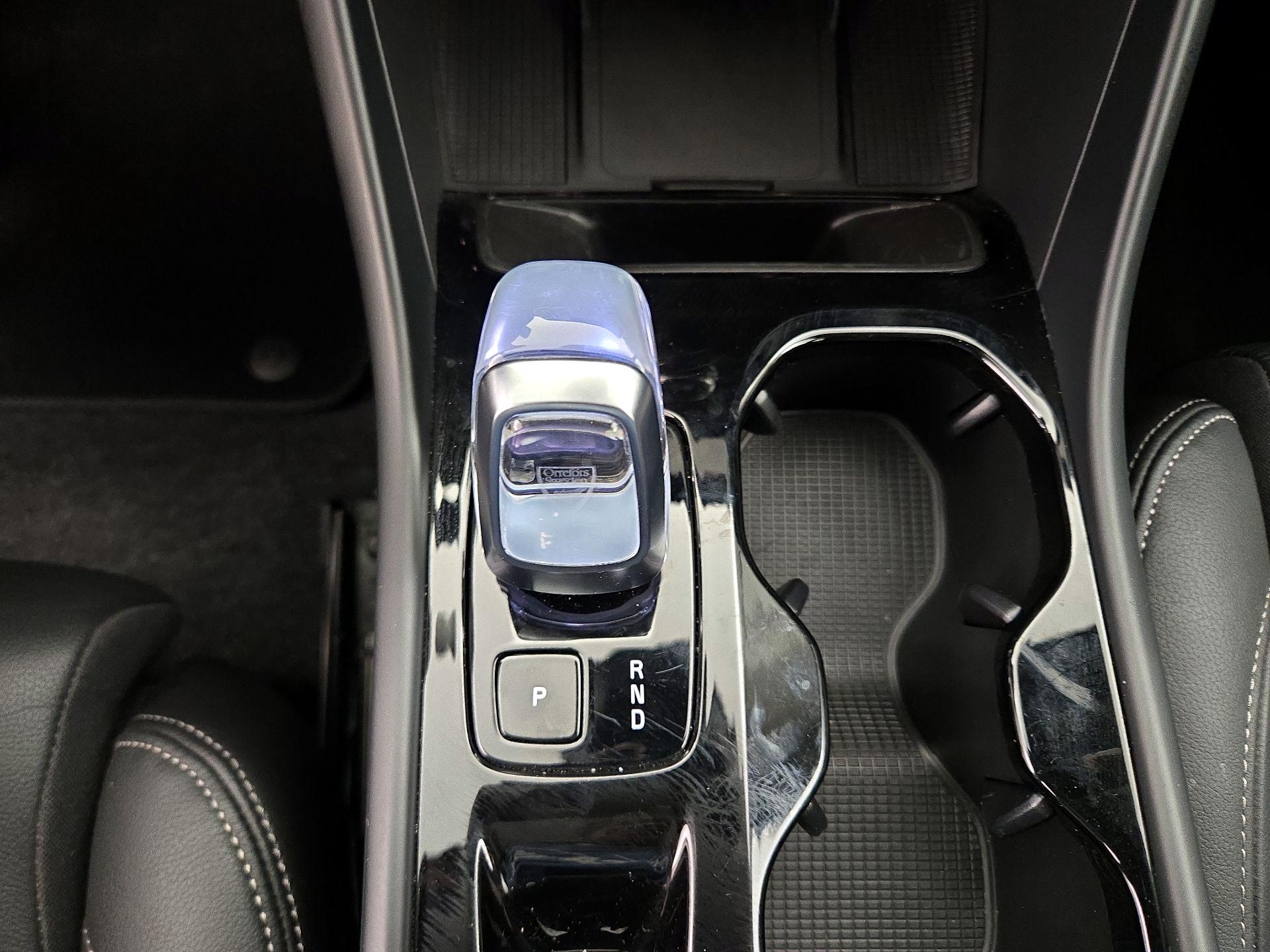 Thumbnail: 2025 Volvo XC40 - 18