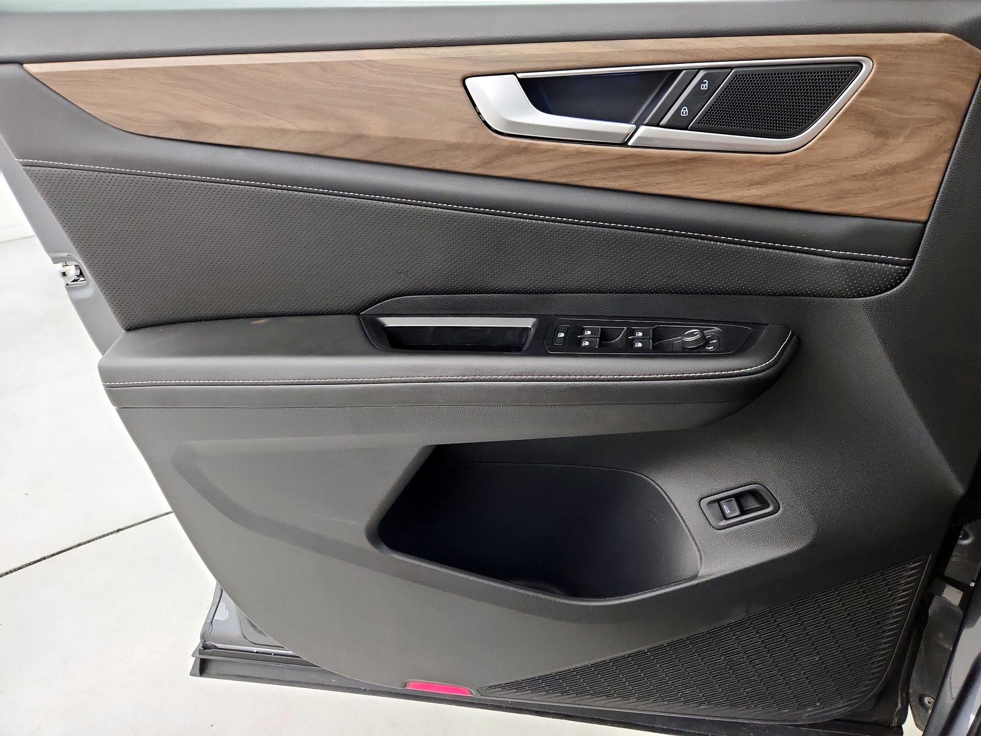 Thumbnail: 2025 Volkswagen Atlas - 12