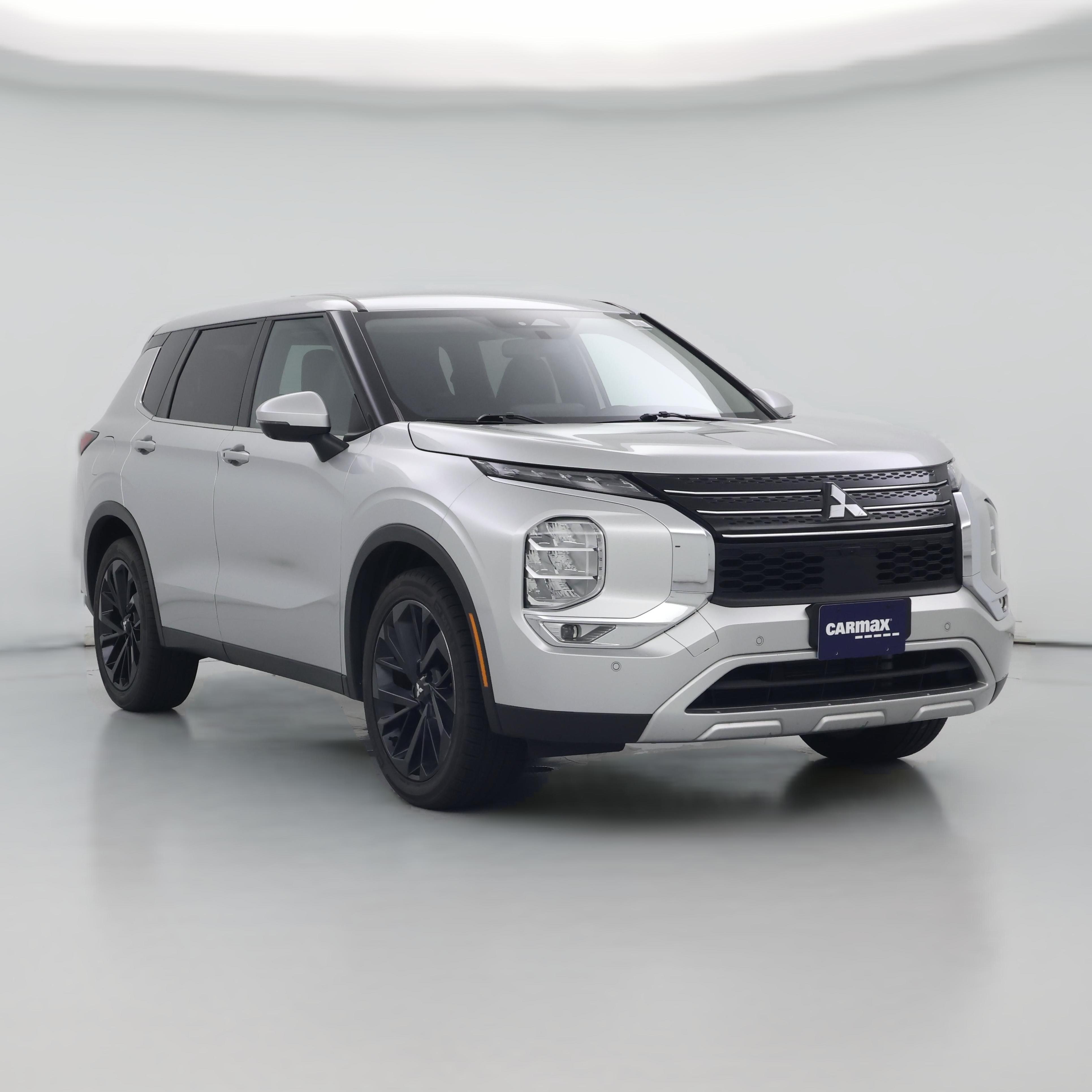 Thumbnail: 2024 Mitsubishi Outlander - 1