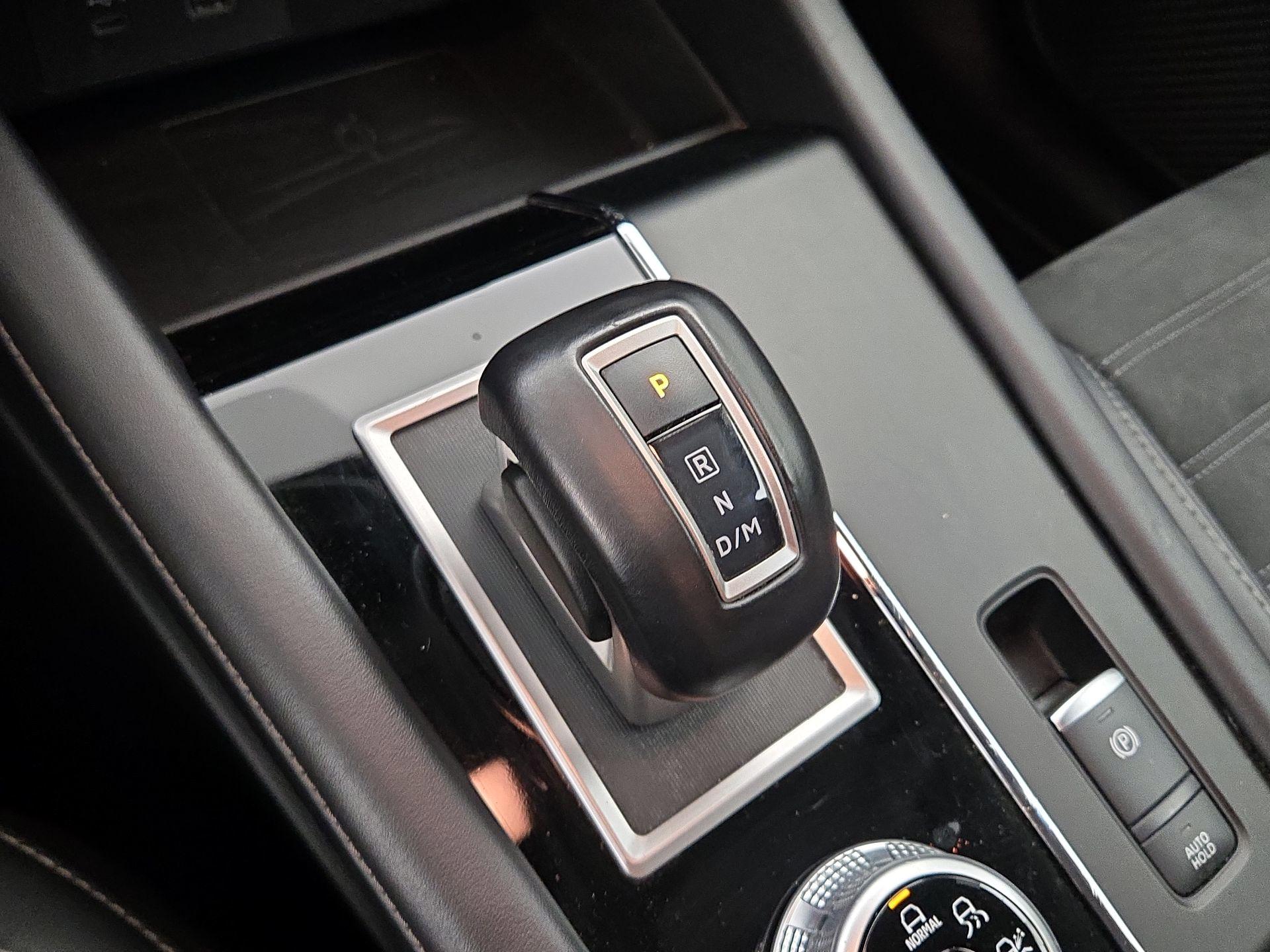 Thumbnail: 2024 Mitsubishi Outlander - 18