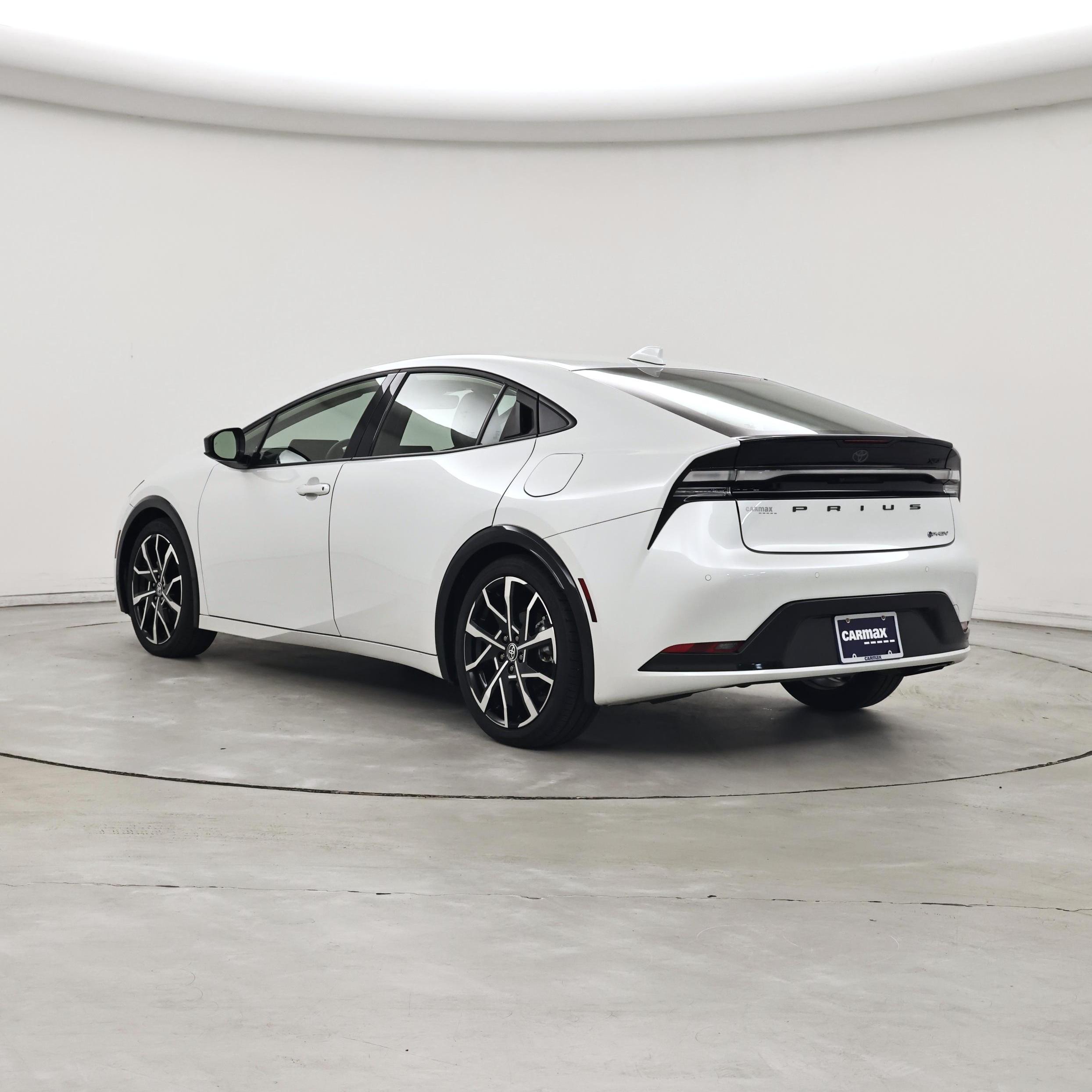Thumbnail: 2025 Toyota Prius - 2