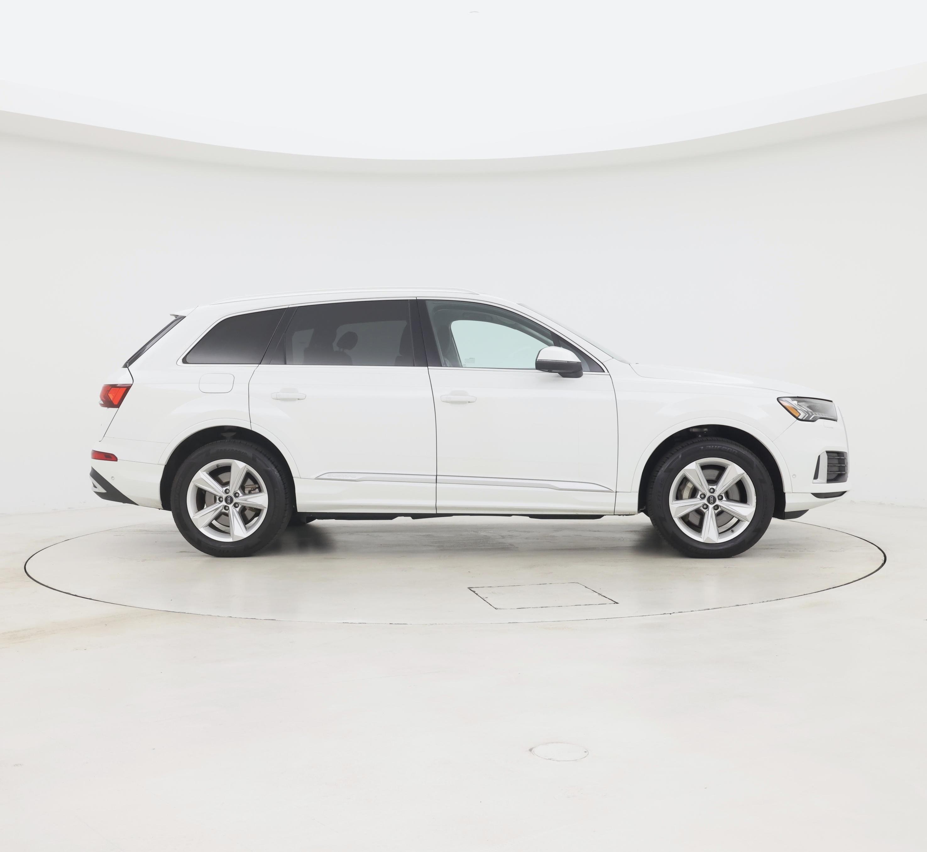 Thumbnail: 2024 Audi Q7 - 7