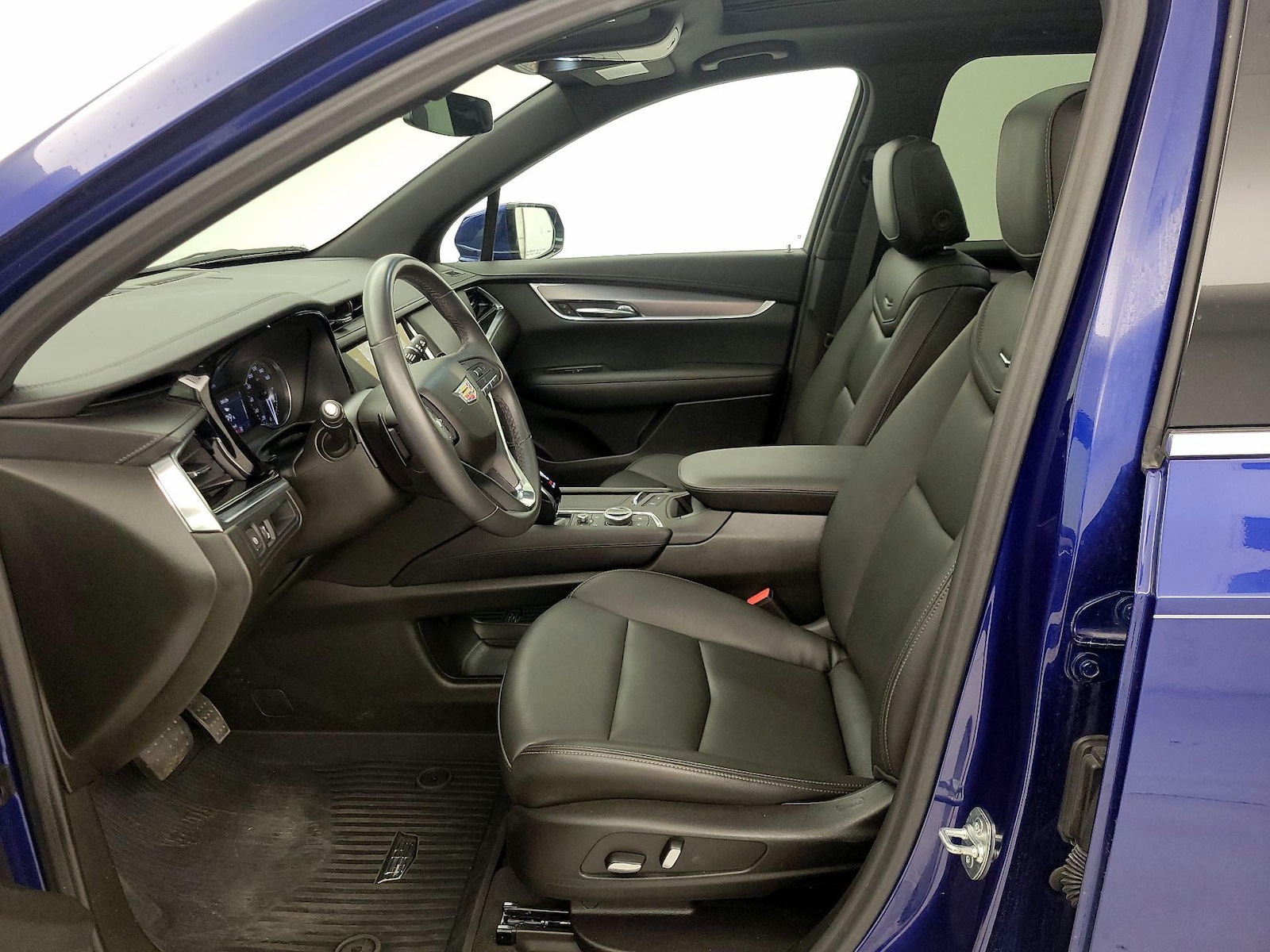 2025 Cadillac XT6 Luxury - Photo 12