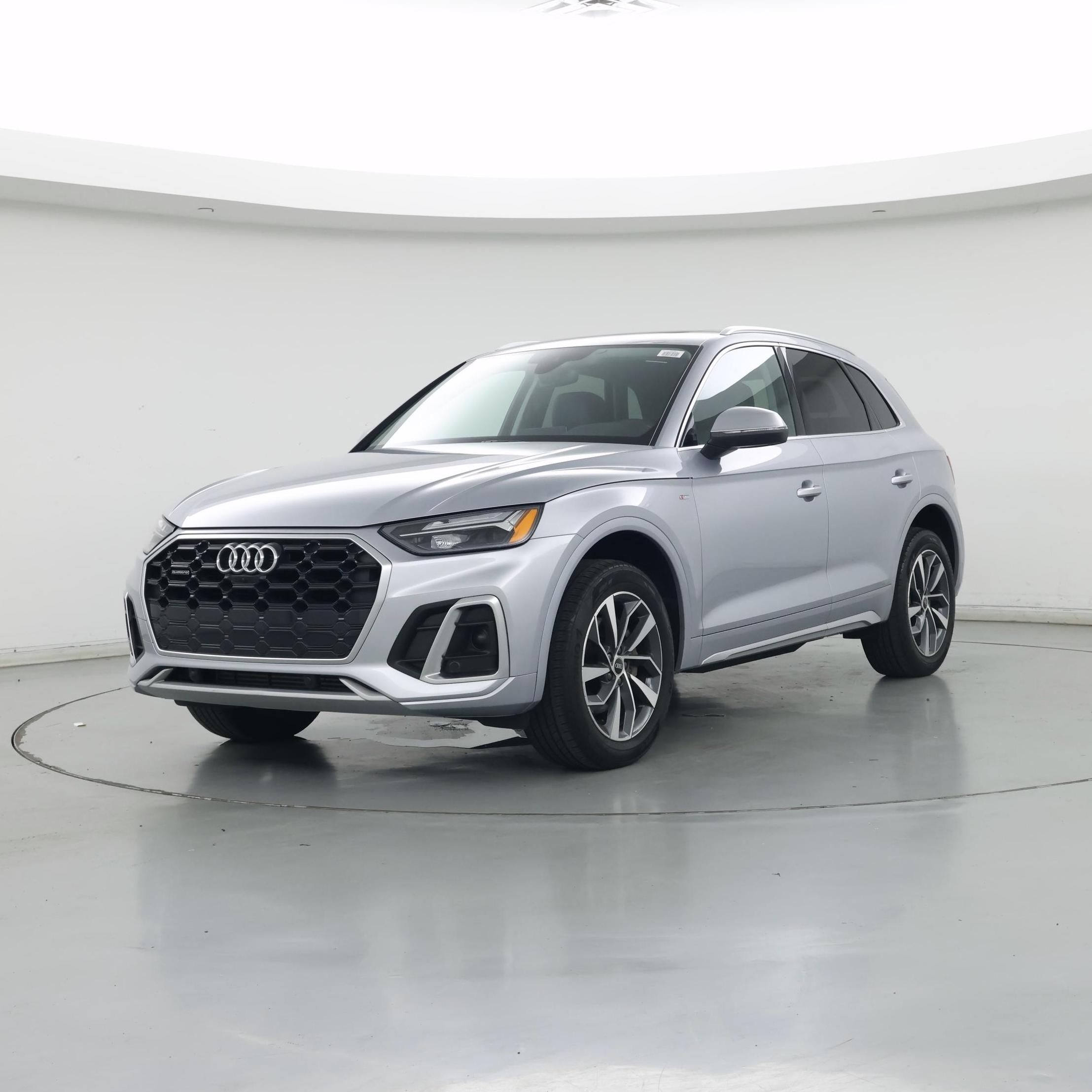 Thumbnail: 2023 Audi Q5 - 4