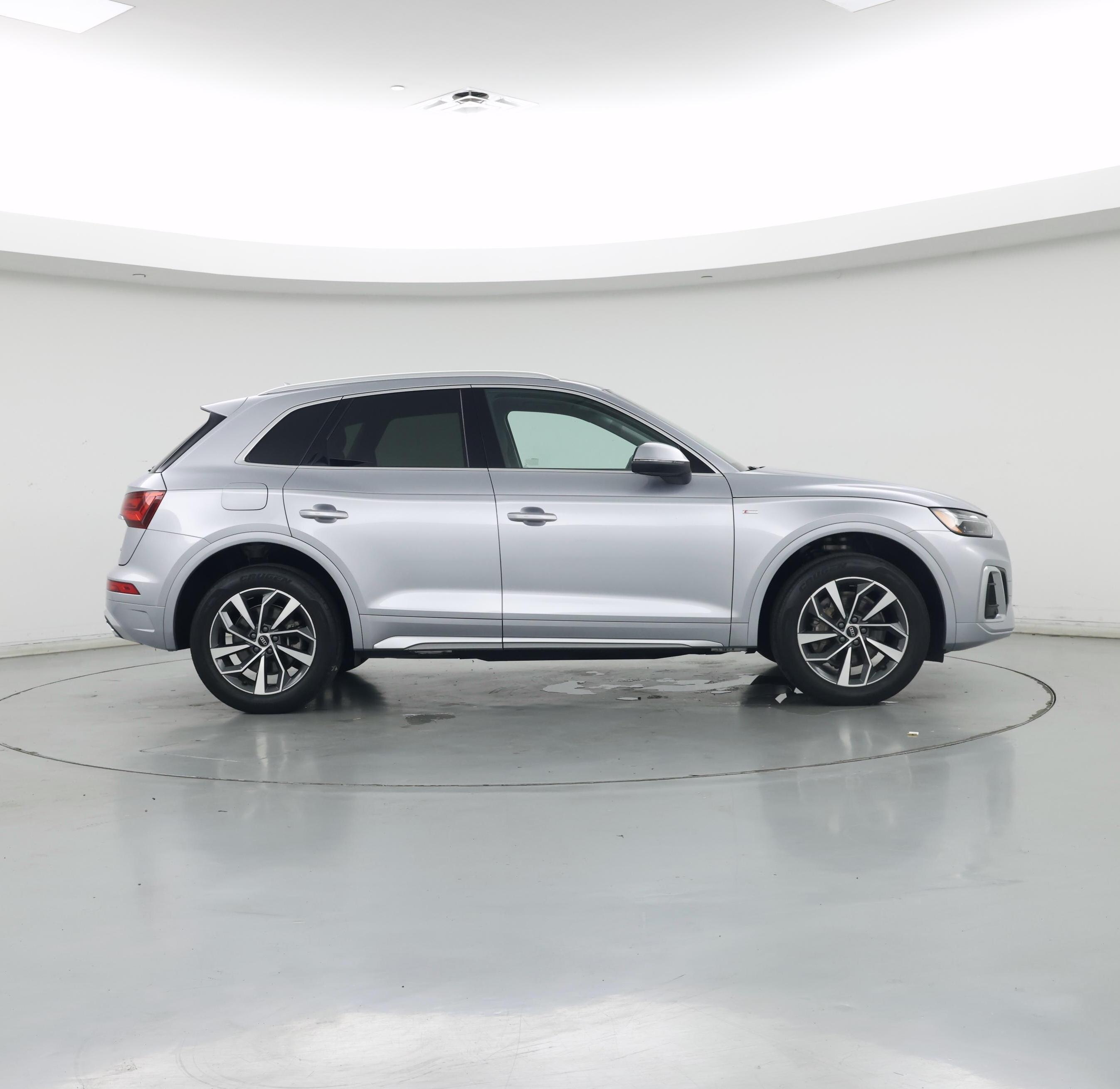 Thumbnail: 2023 Audi Q5 - 7