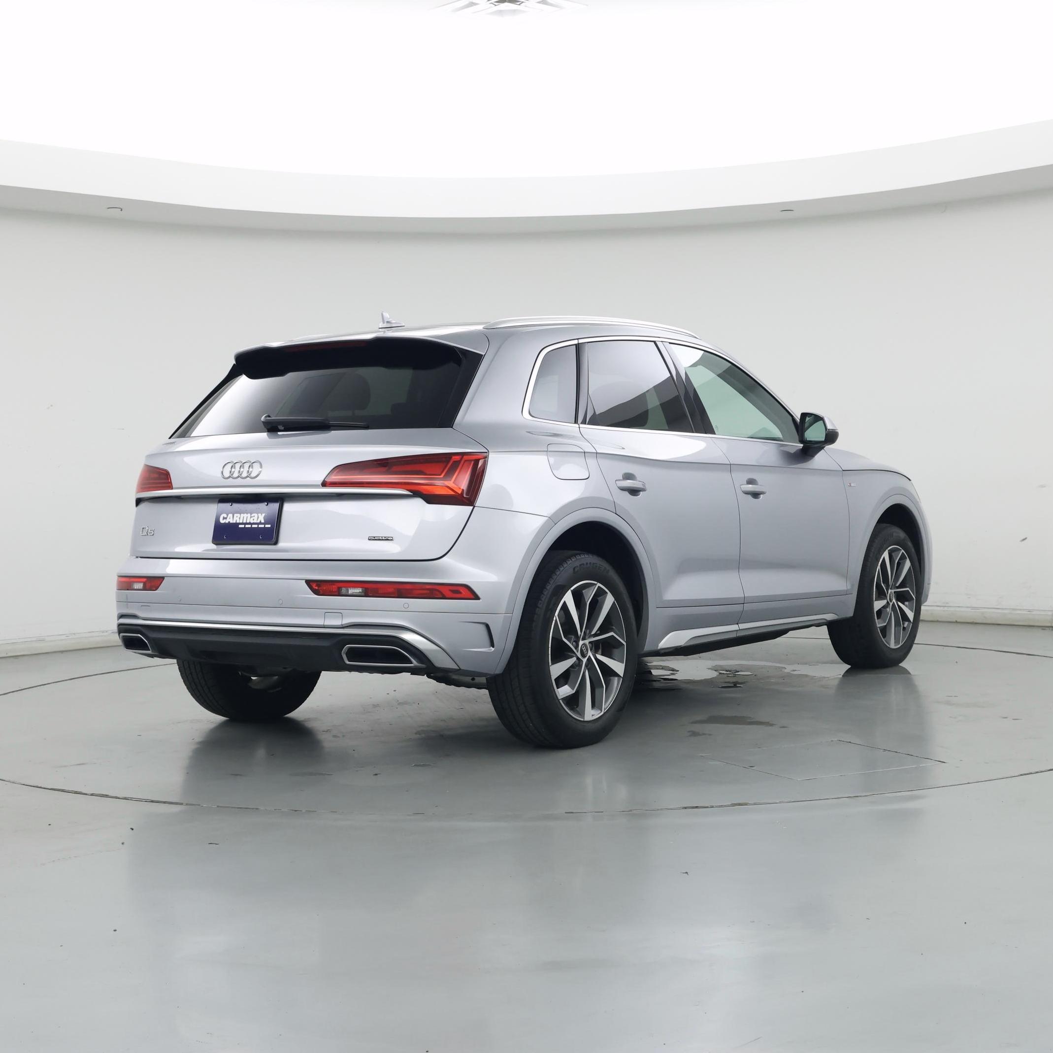 Thumbnail: 2023 Audi Q5 - 8