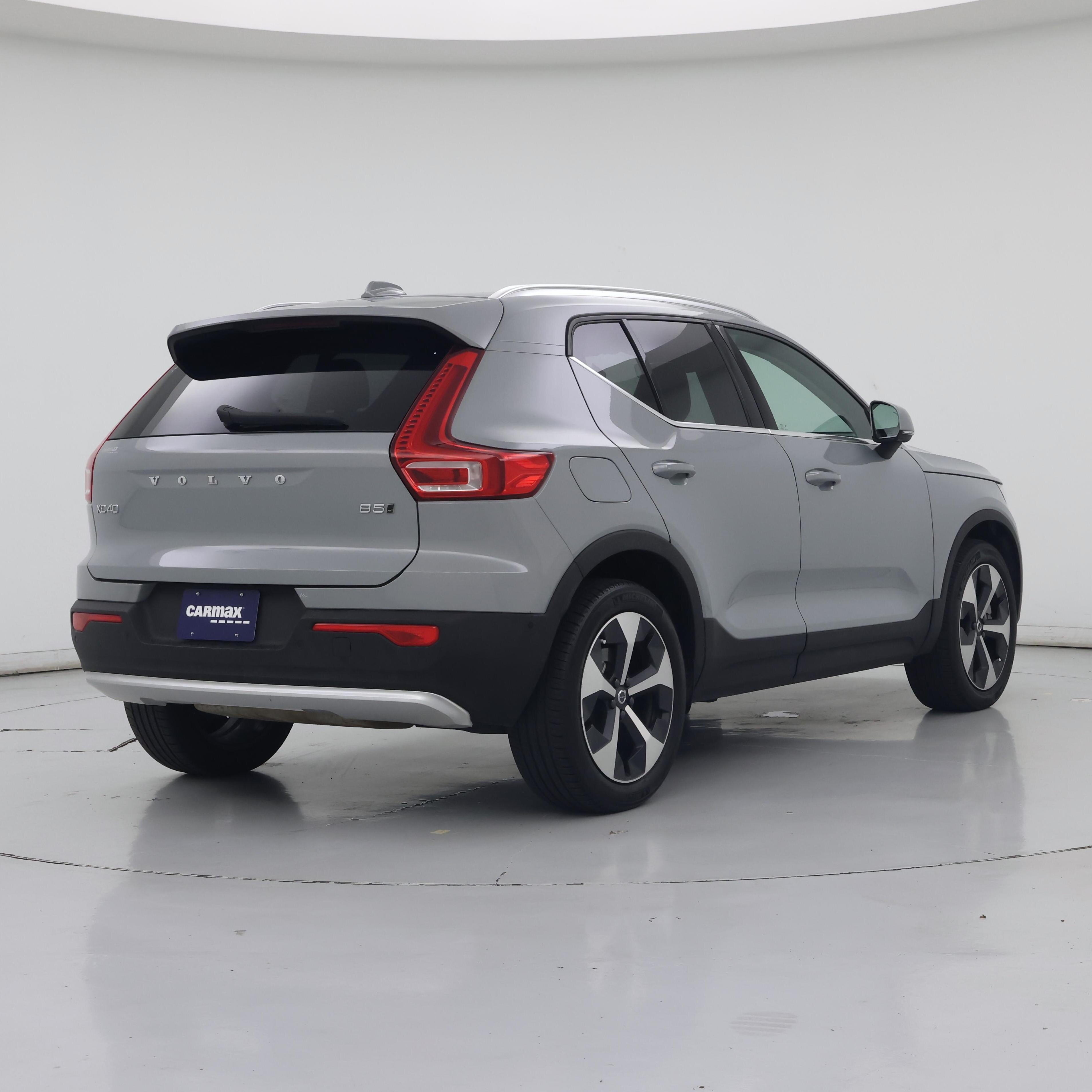 Thumbnail: 2025 Volvo XC40 - 8