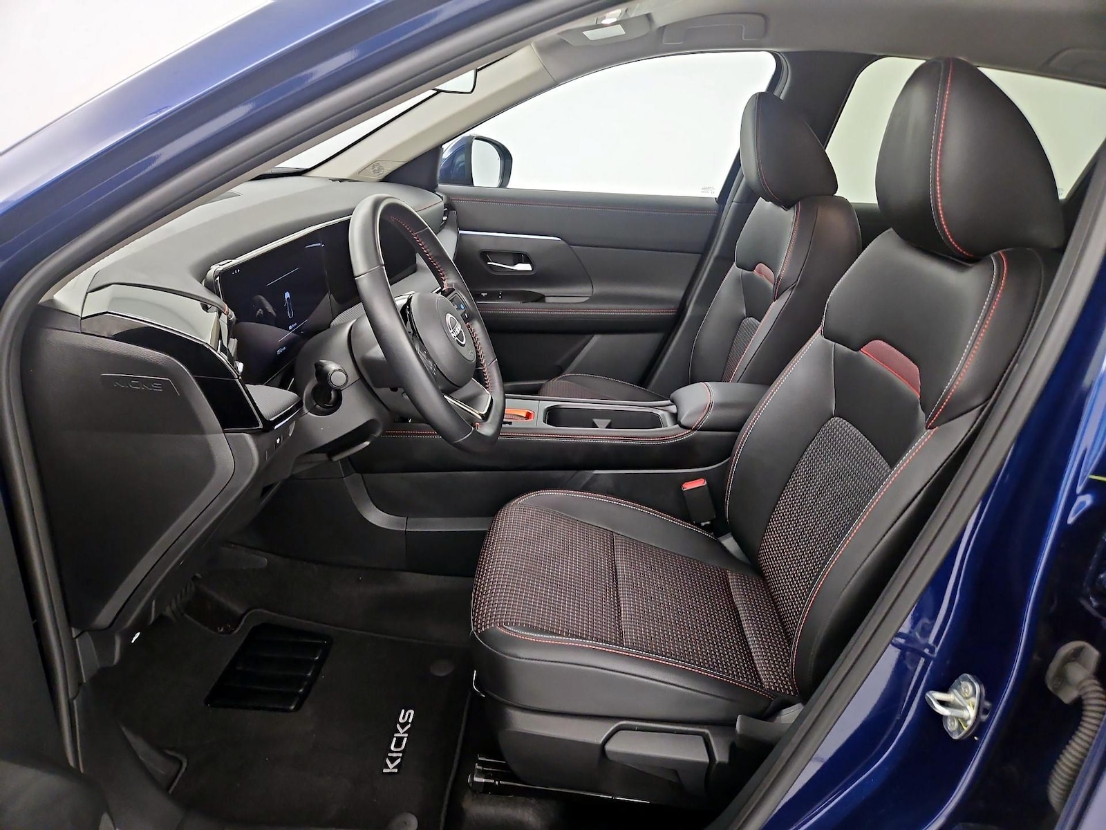 2025 Nissan Kicks SR AWD - Photo 10