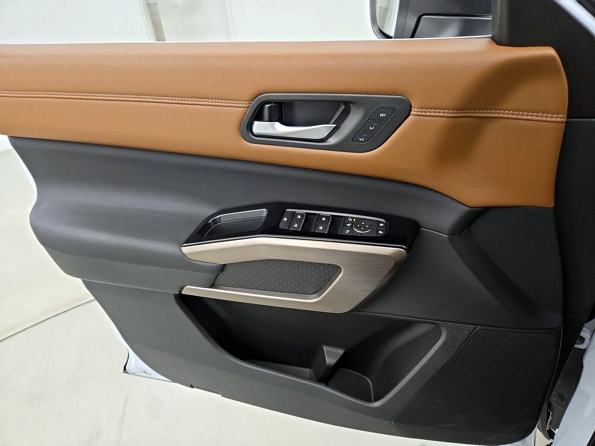 Thumbnail: 2025 Nissan Pathfinder - 12