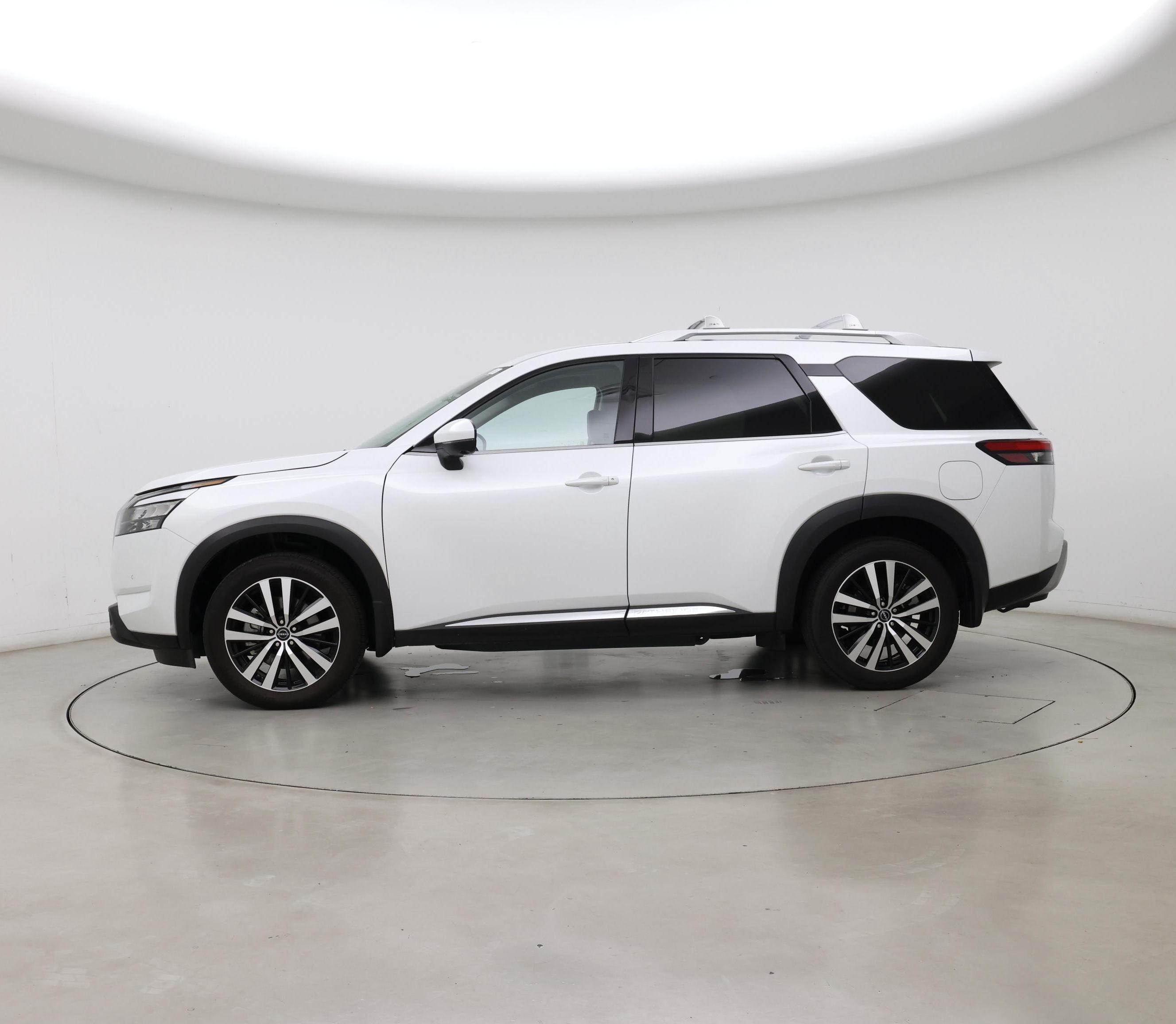 Thumbnail: 2025 Nissan Pathfinder - 3