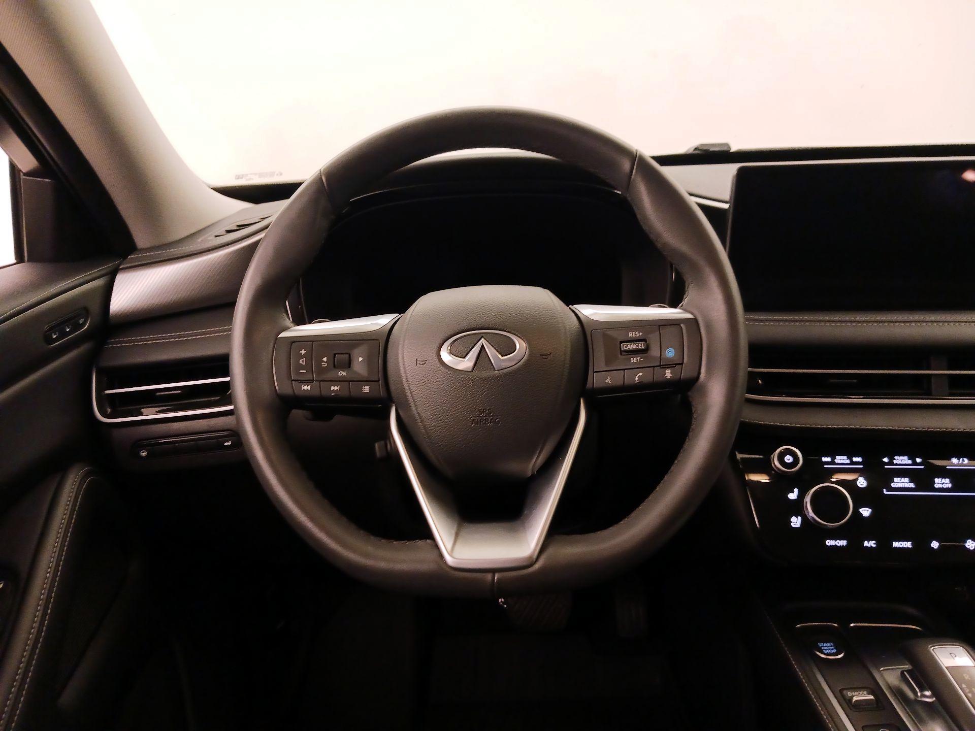 Thumbnail: 2023 INFINITI QX60 - 10