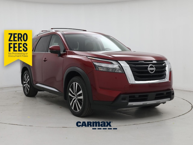 Red 2025 Nissan Pathfinder SUV / Crossover Front-Wheel Drive Automatic