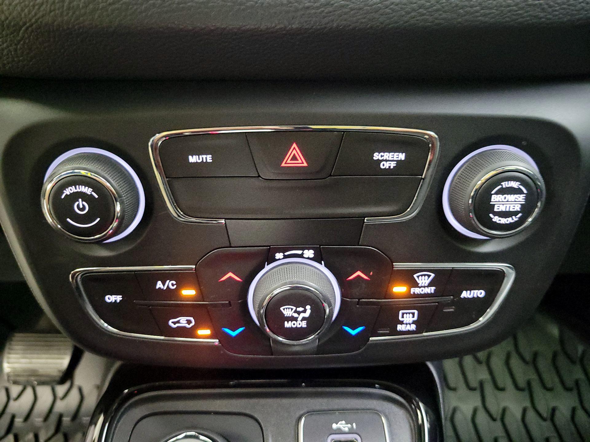 Thumbnail: 2021 Jeep Compass - 16