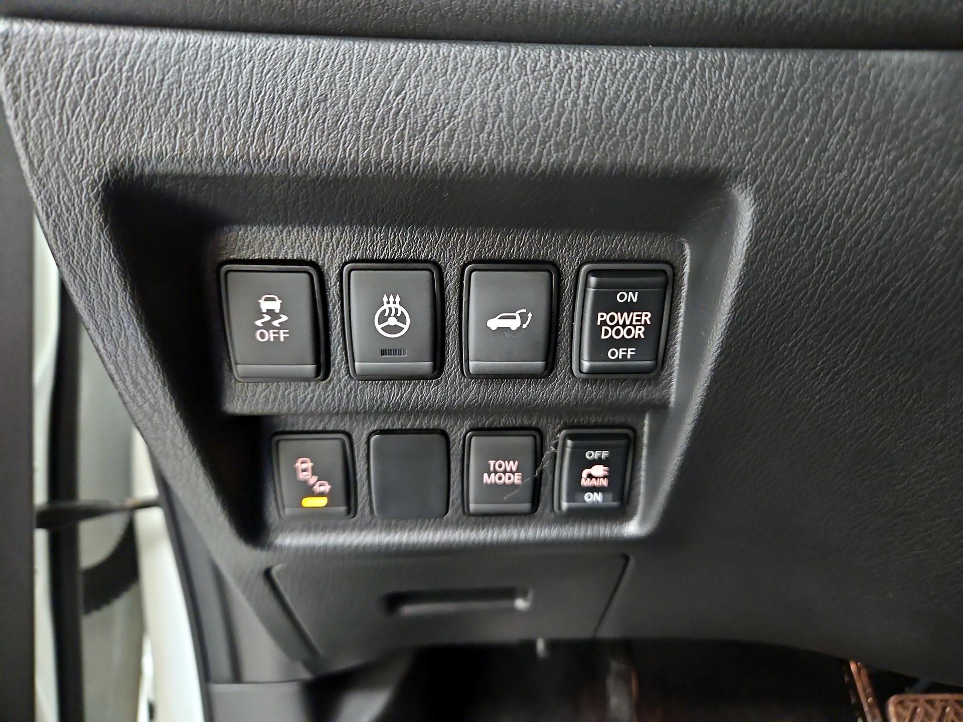 Thumbnail: 2017 Nissan Pathfinder - 13